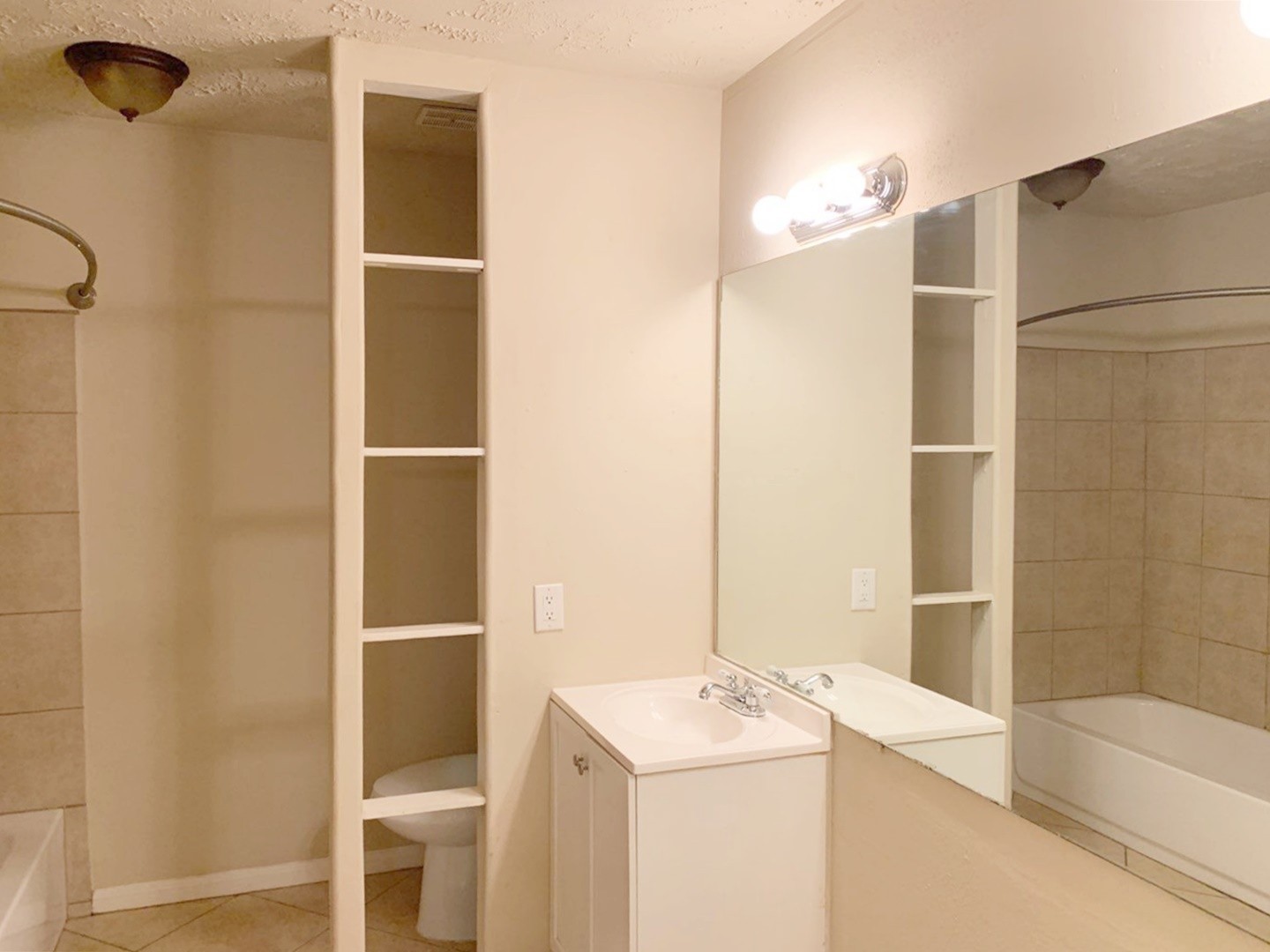 17138 Cutter Way Property Photo 10