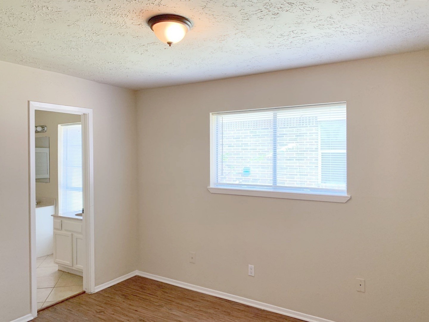 17138 Cutter Way Property Photo 13