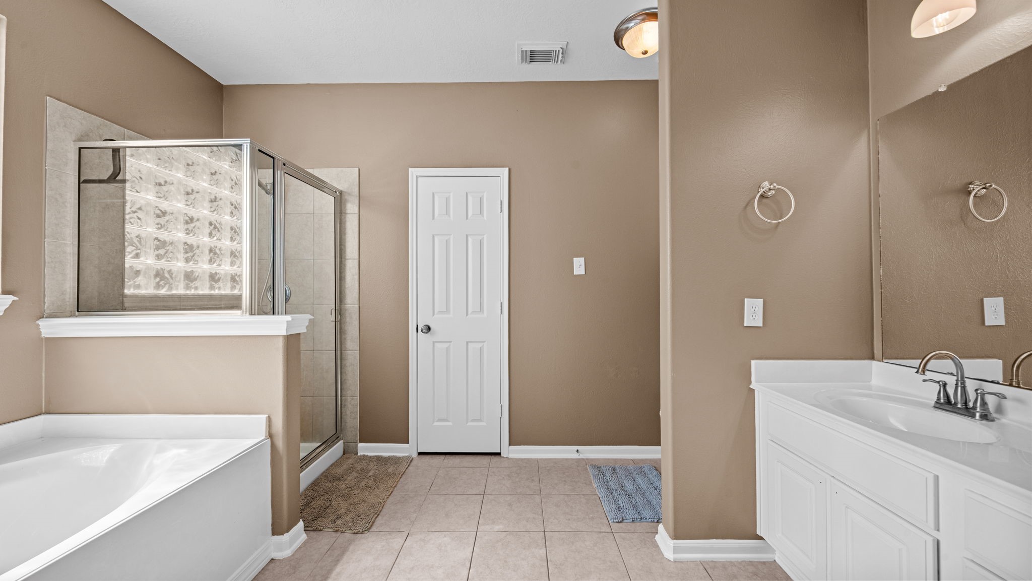 16710 Moss Green Court Property Photo 10