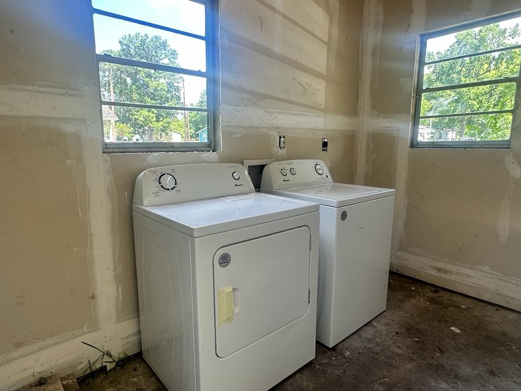125 Kellum Street Property Photo 16