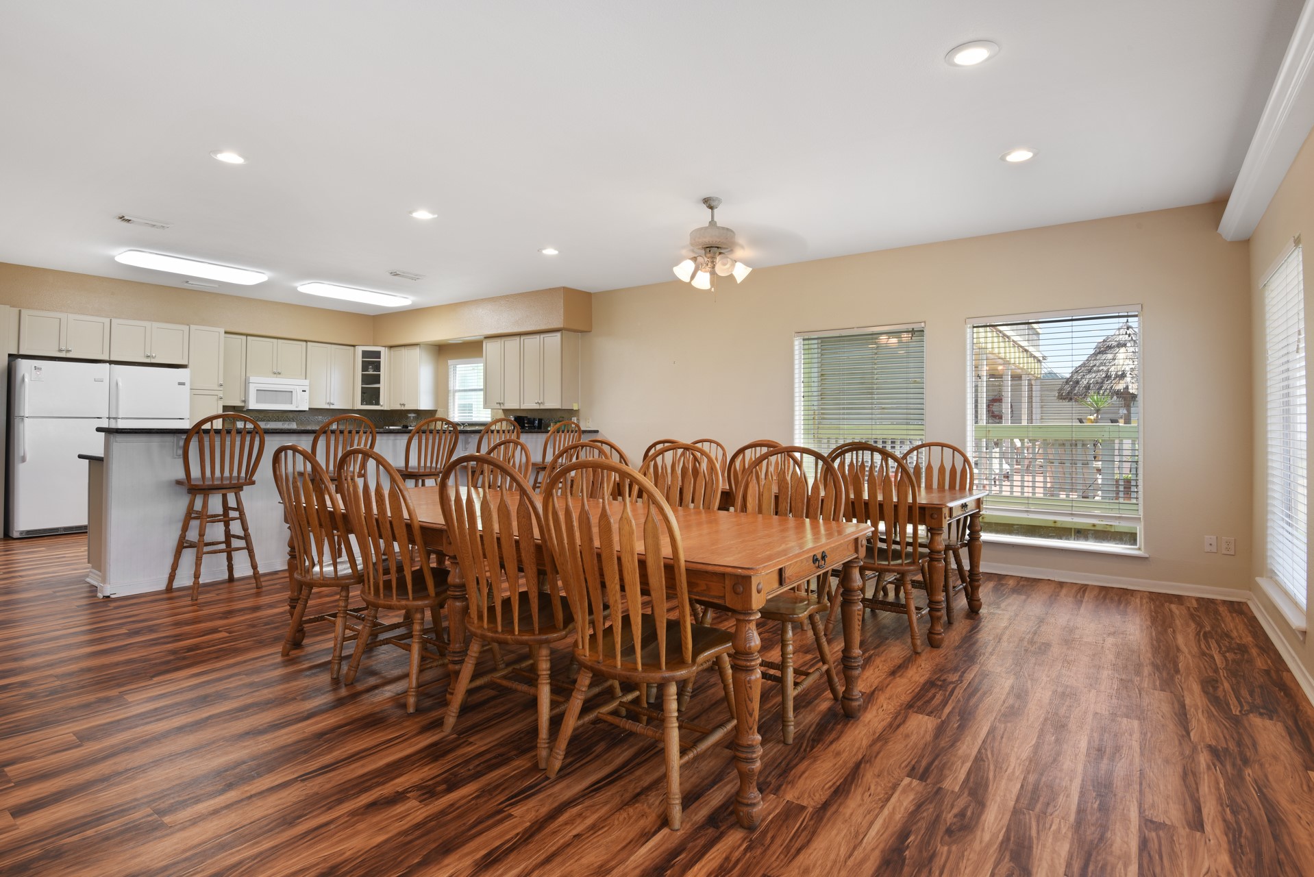 2438 Bluewater Highway Property Photo 9