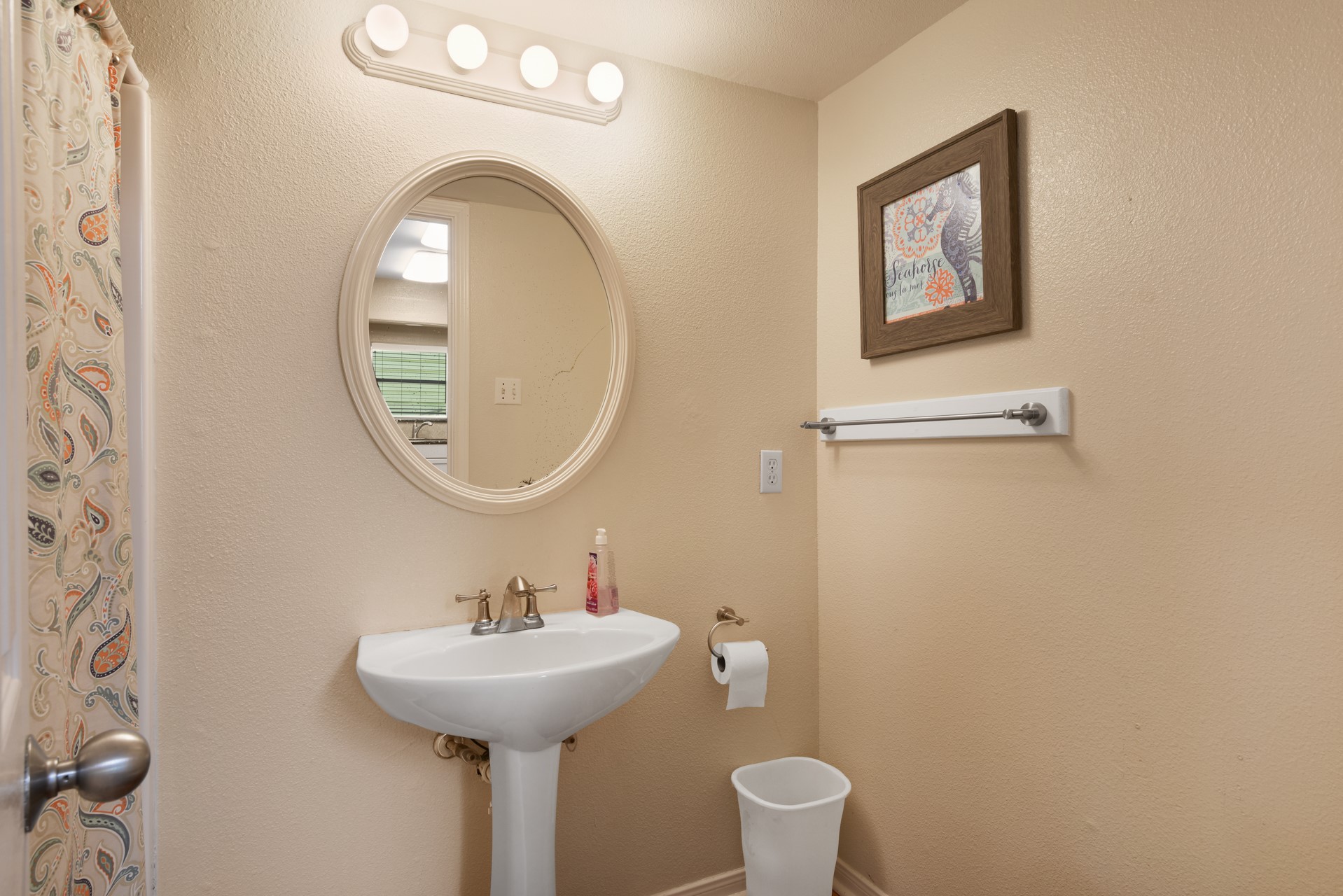 2438 Bluewater Highway Property Photo 16