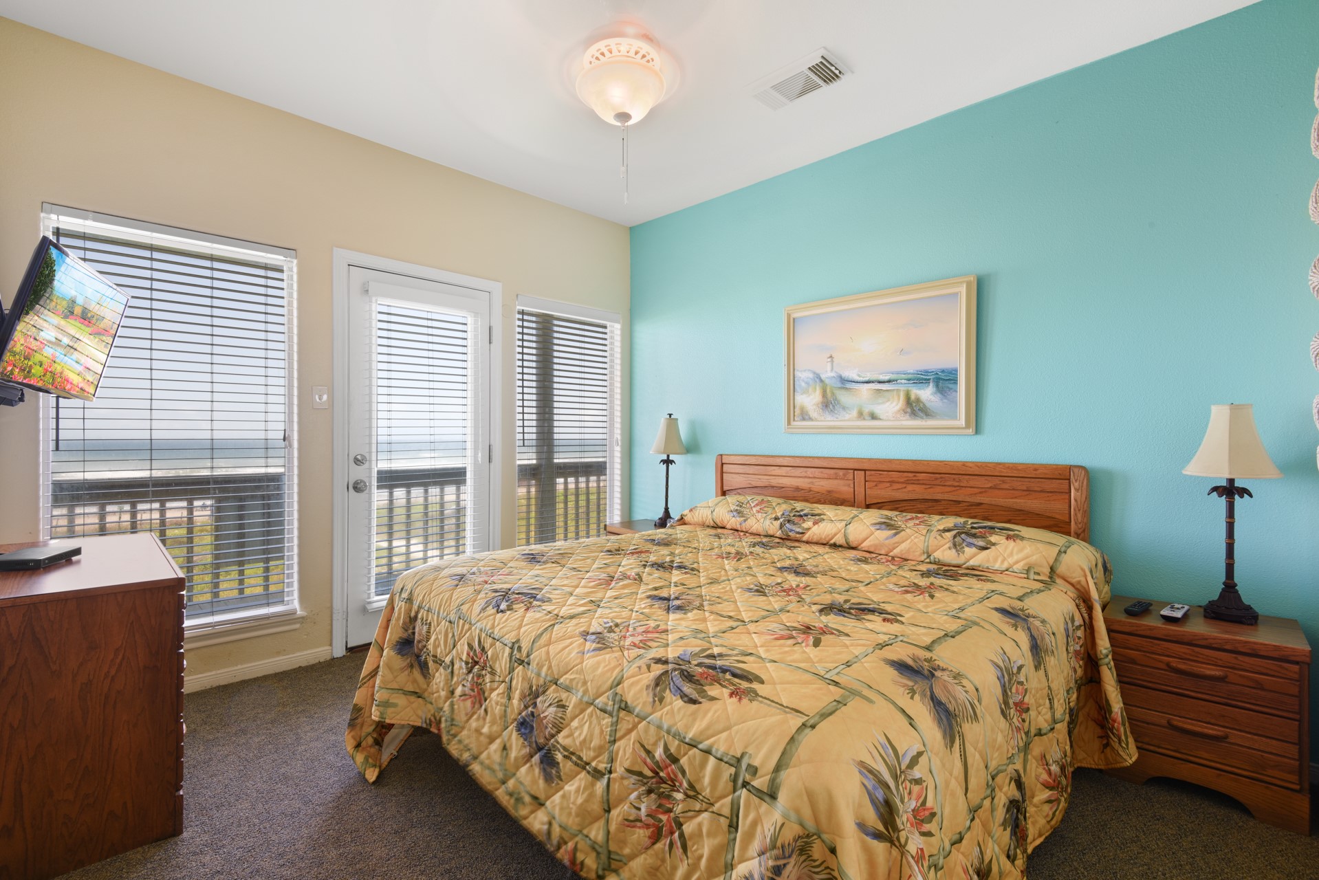 2438 Bluewater Highway Property Photo 27
