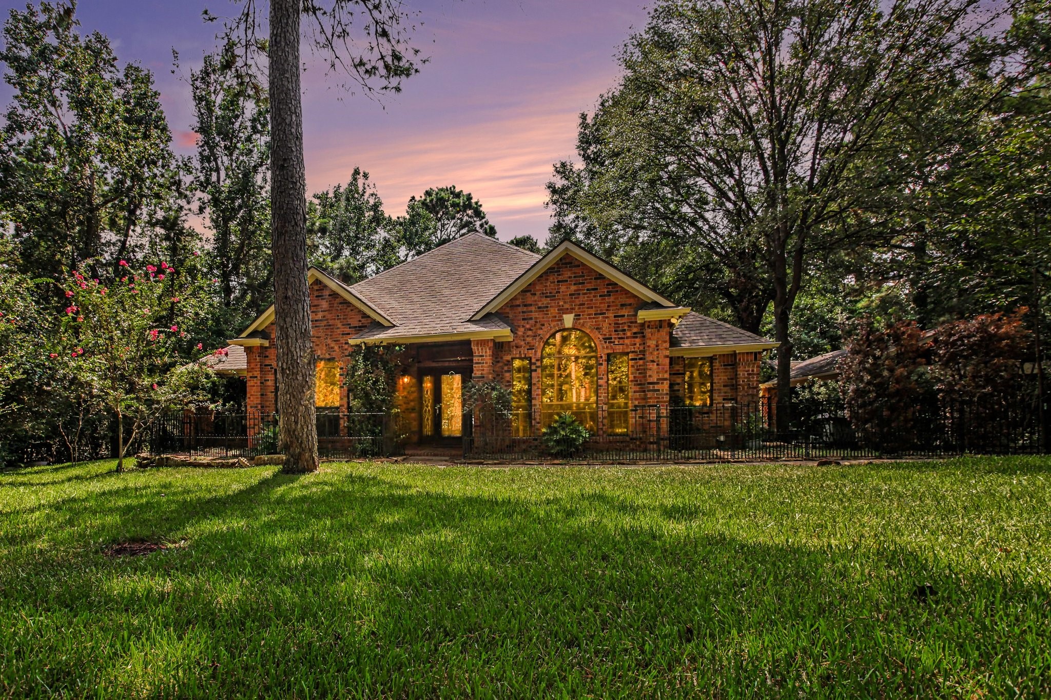 12102 Oak Haven W Drive Property Photo 1