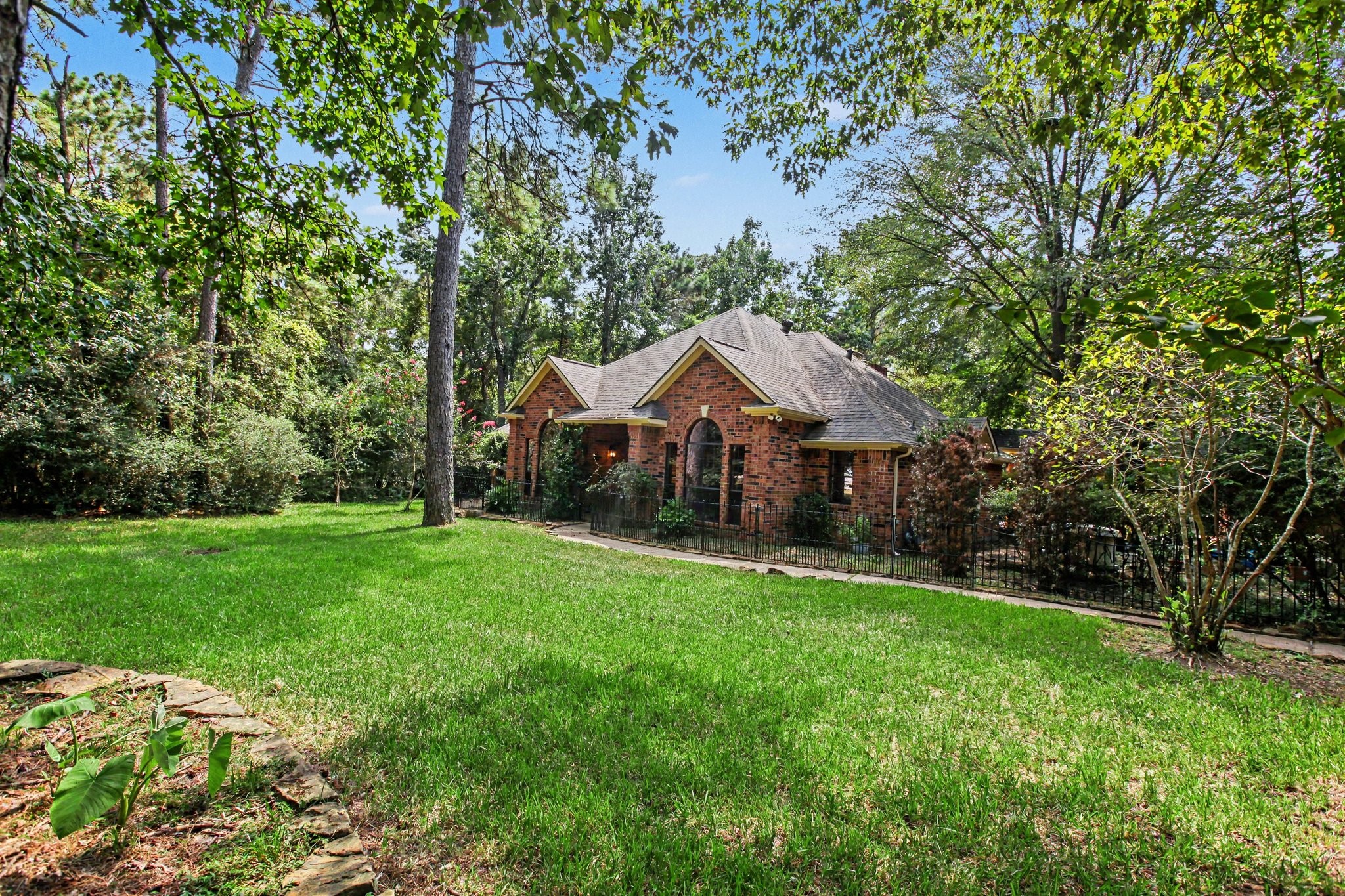 12102 Oak Haven W Drive Property Photo 2