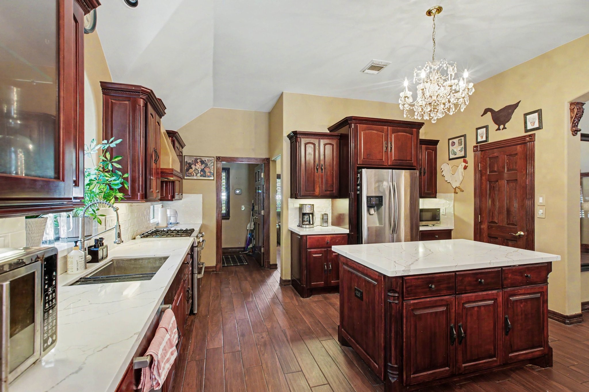 12102 Oak Haven W Drive Property Photo 8