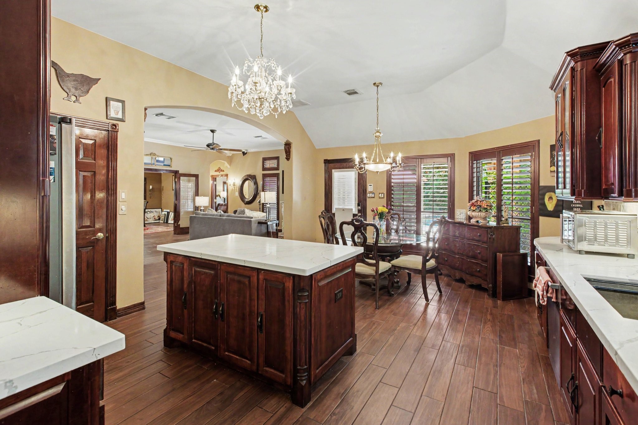 12102 Oak Haven W Drive Property Photo 9
