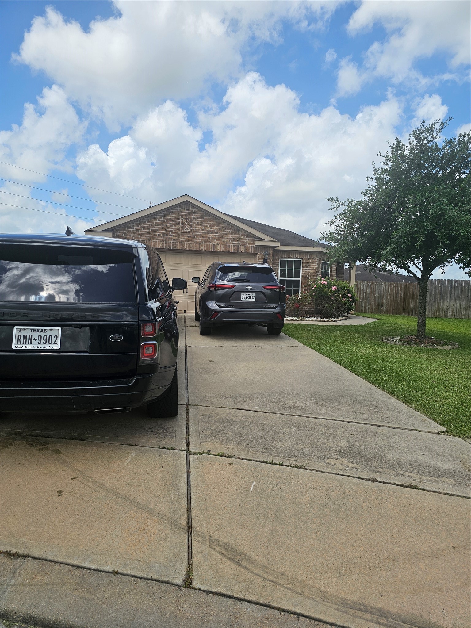 5122 Sunny Parke Lane Property Photo 1