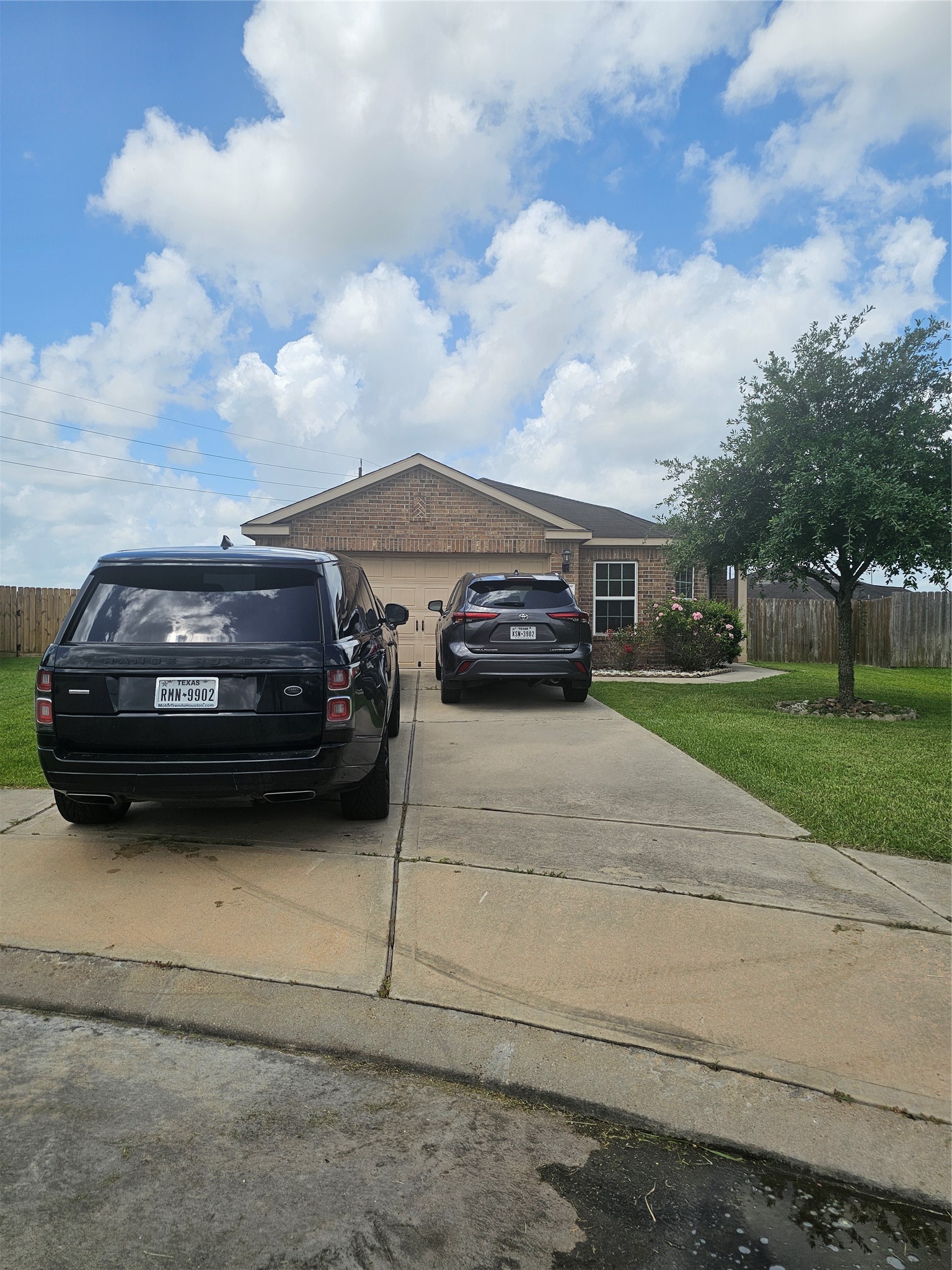 5122 Sunny Parke Lane Property Photo 2