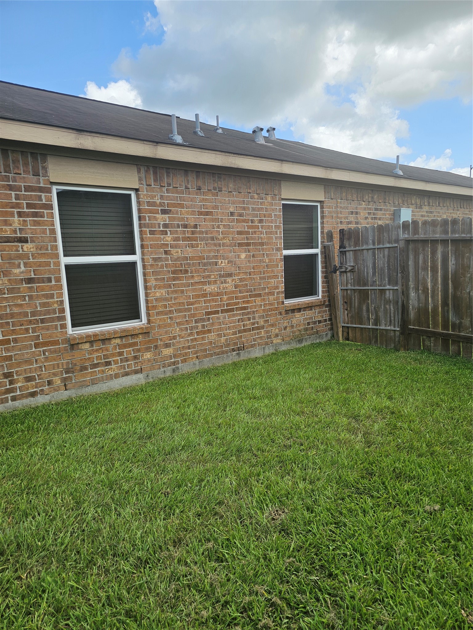 5122 Sunny Parke Lane Property Photo 4