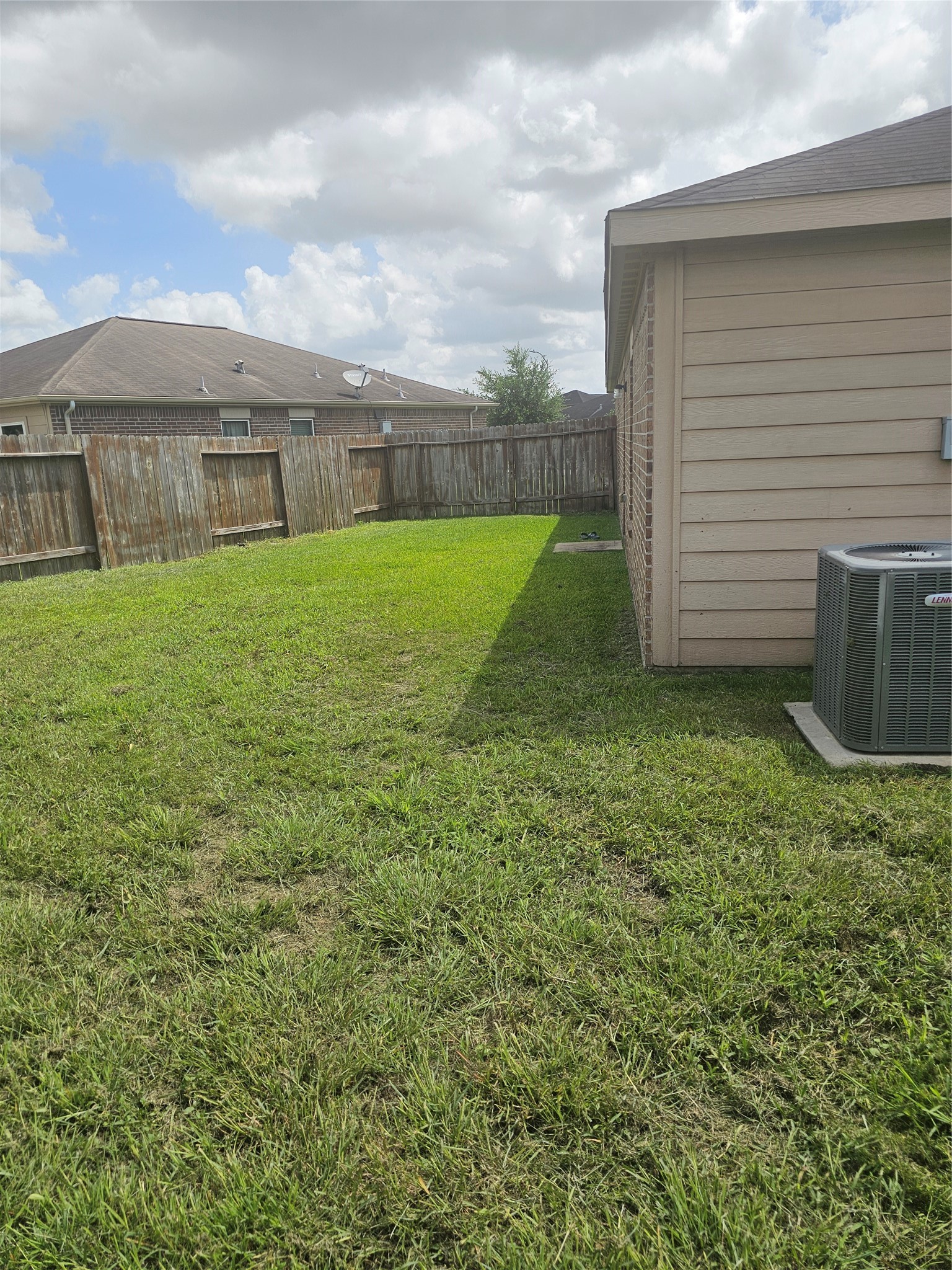 5122 Sunny Parke Lane Property Photo 9