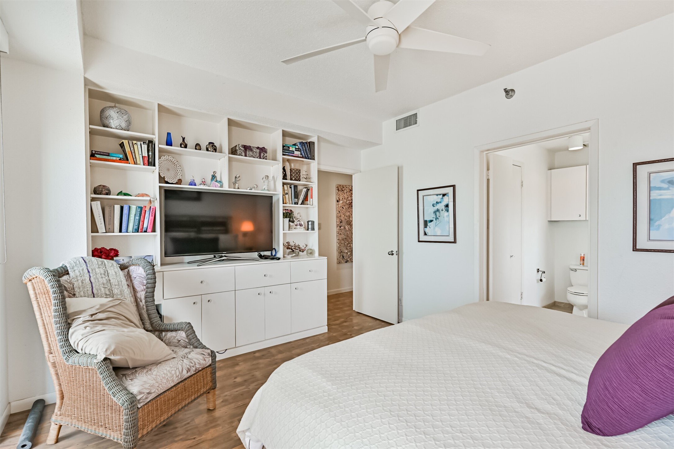 7700 Seawall Boulevard 1001 Property Photo 13