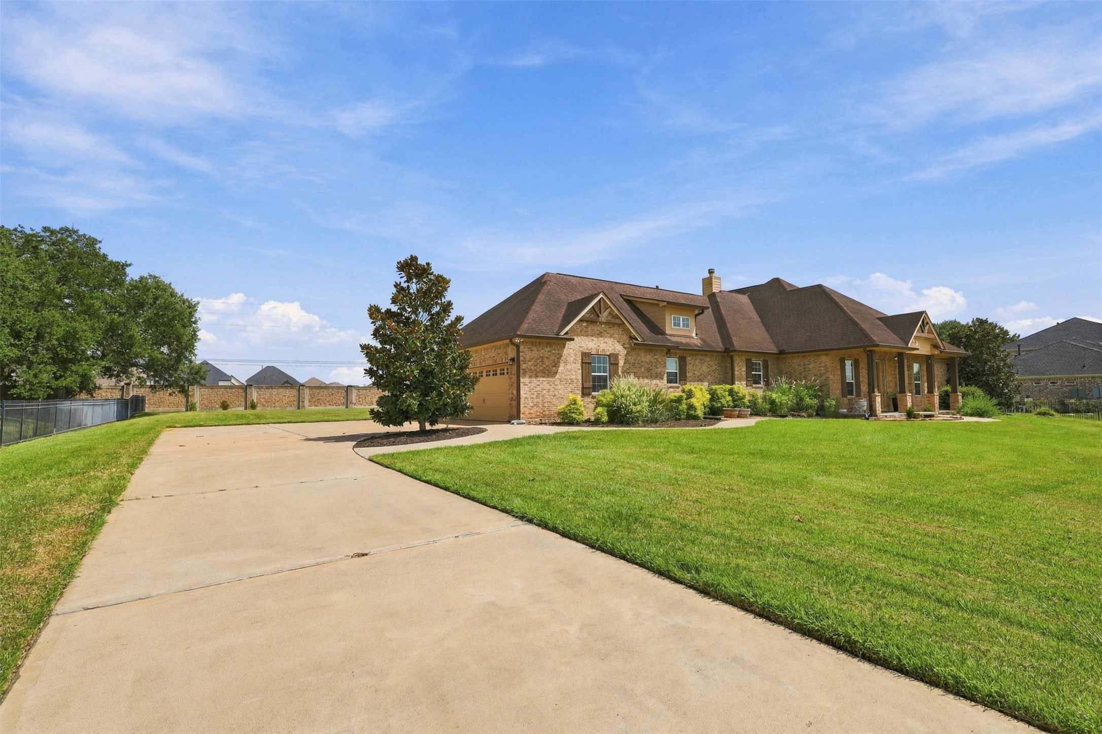 8518 Lofty Pines Property Photo 5