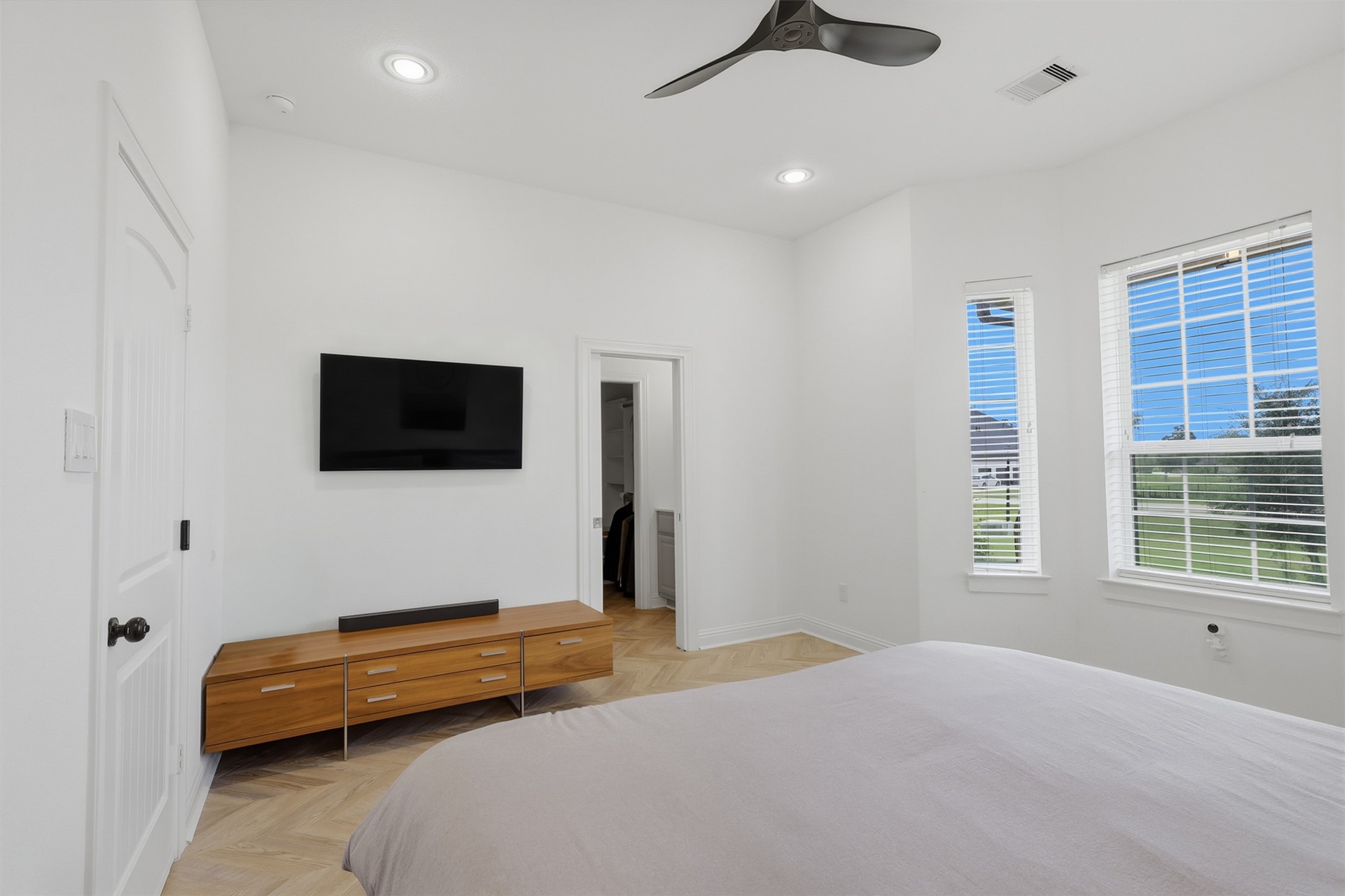 8518 Lofty Pines Property Photo 33