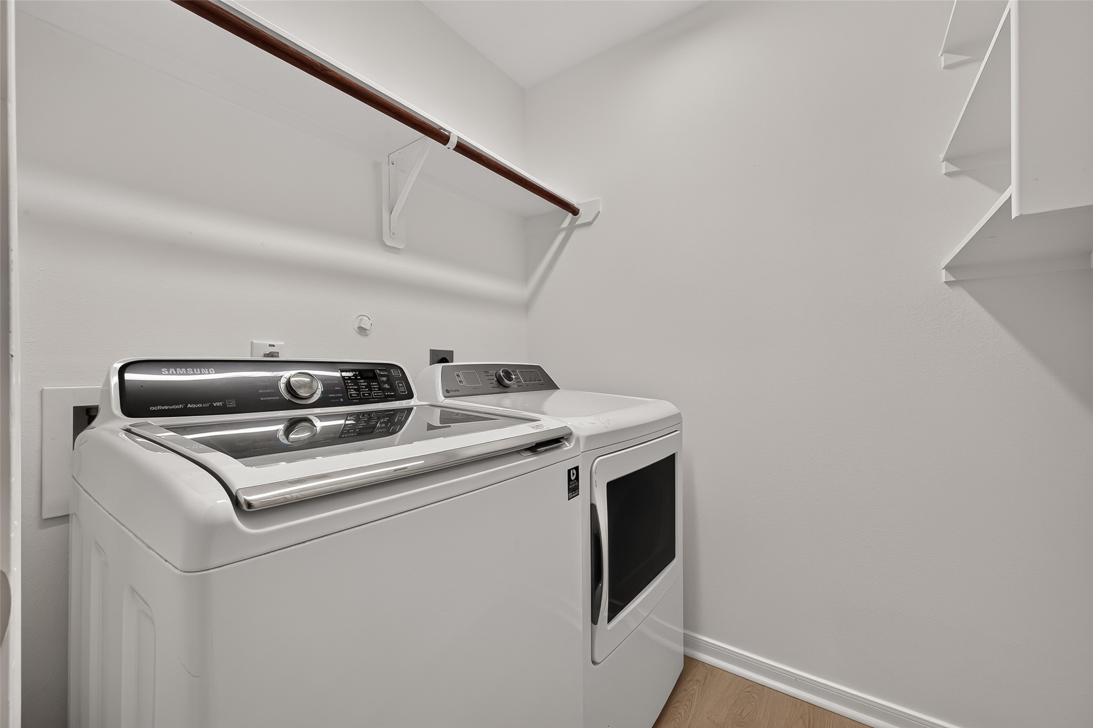 5607 Granite Falls Ln Property Photo 43