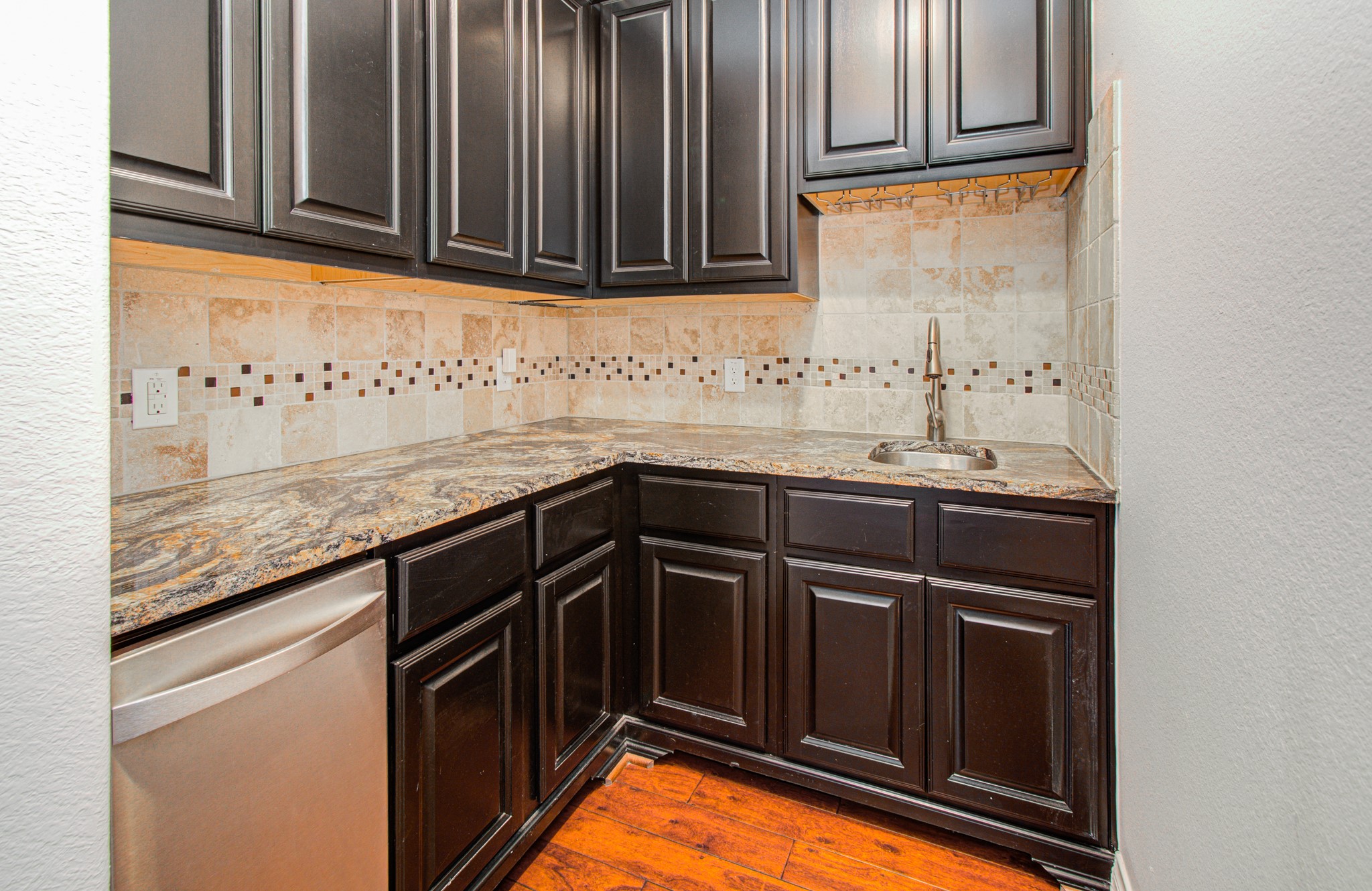 6621 N Main Street Property Photo 5