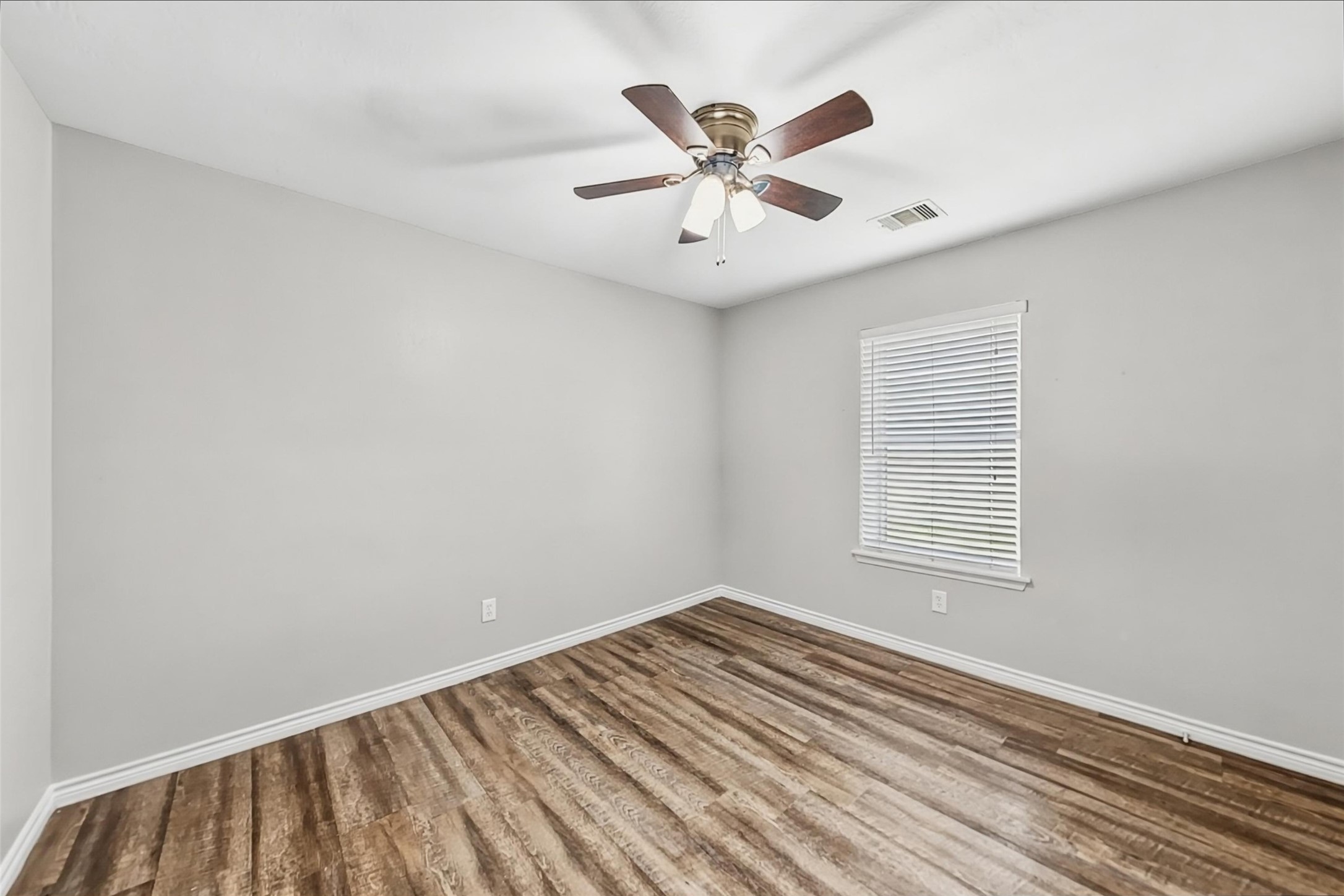 13211 Ambrosa Drive Property Photo 10