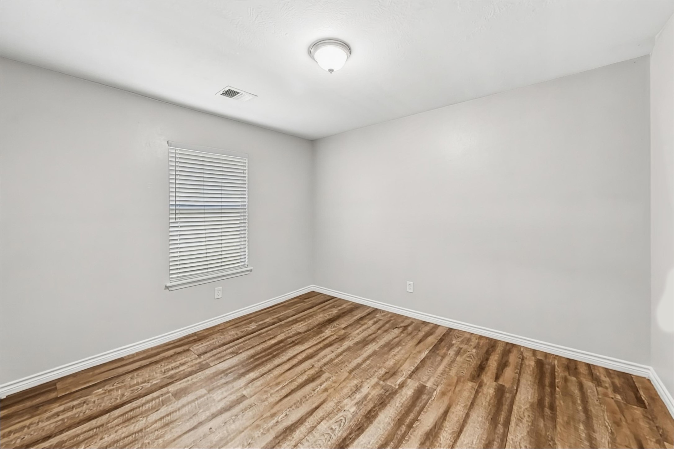 13211 Ambrosa Drive Property Photo 13
