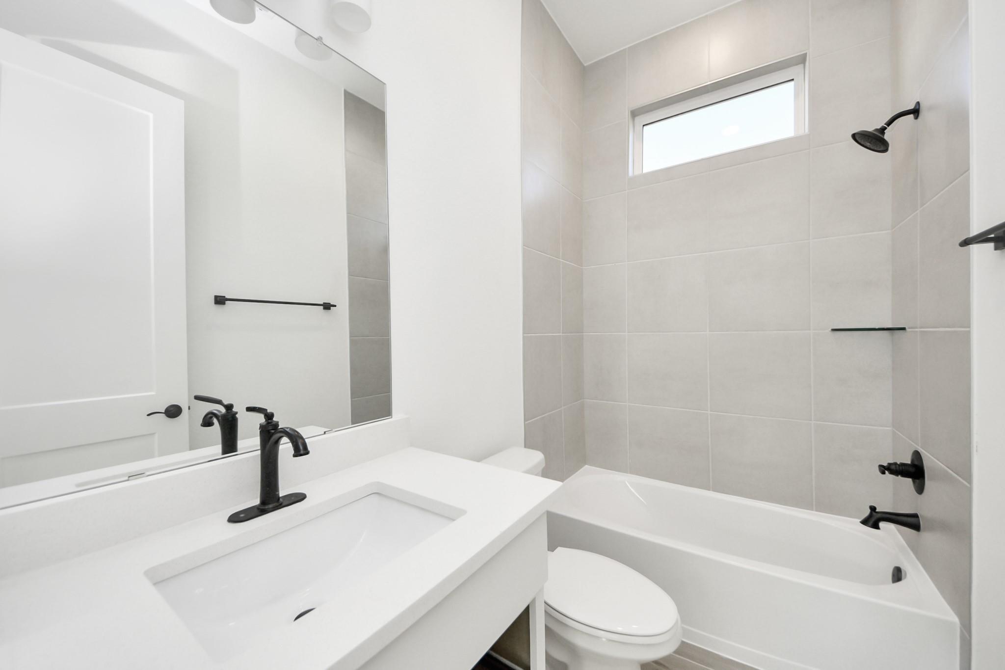 9519 Chateau Hill Drive, Manvel Tx 77578 Property Photo 24