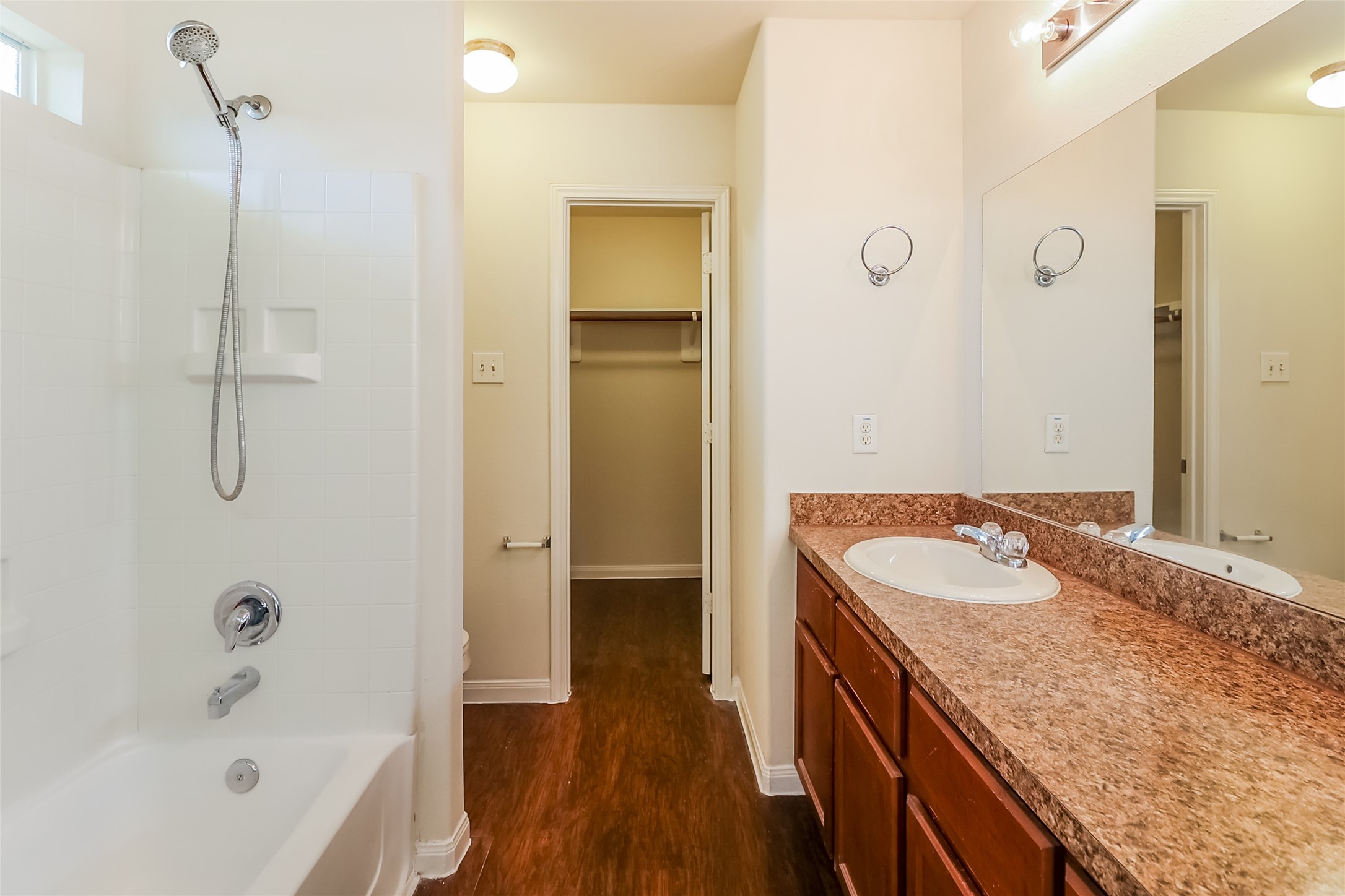 13009 Baileys Run Property Photo 8