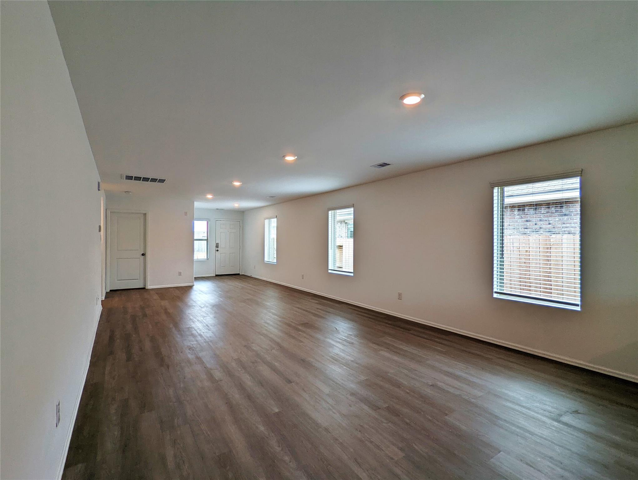 8810 Wooster Trails Drive Property Photo 4