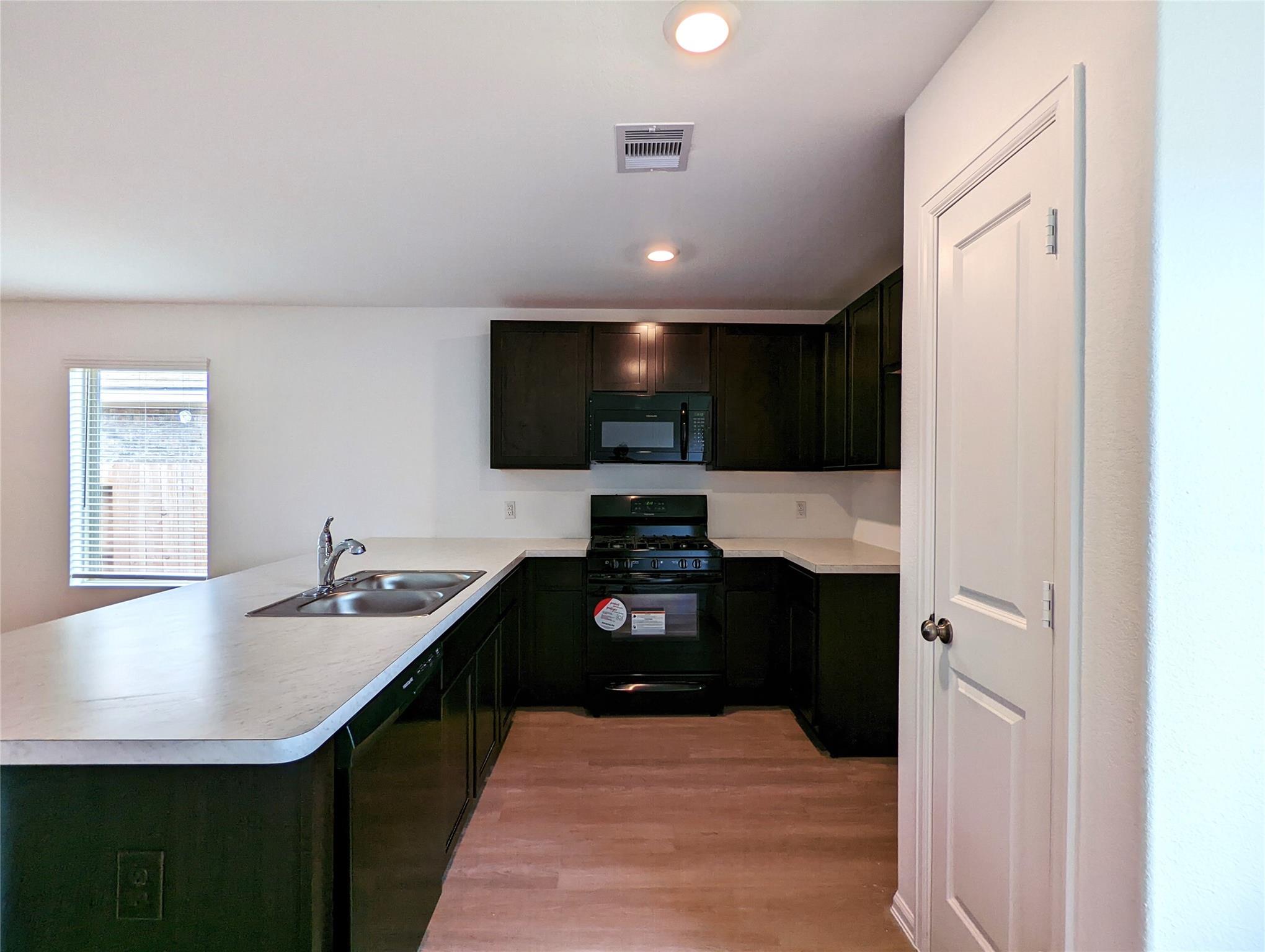 8810 Wooster Trails Drive Property Photo 7