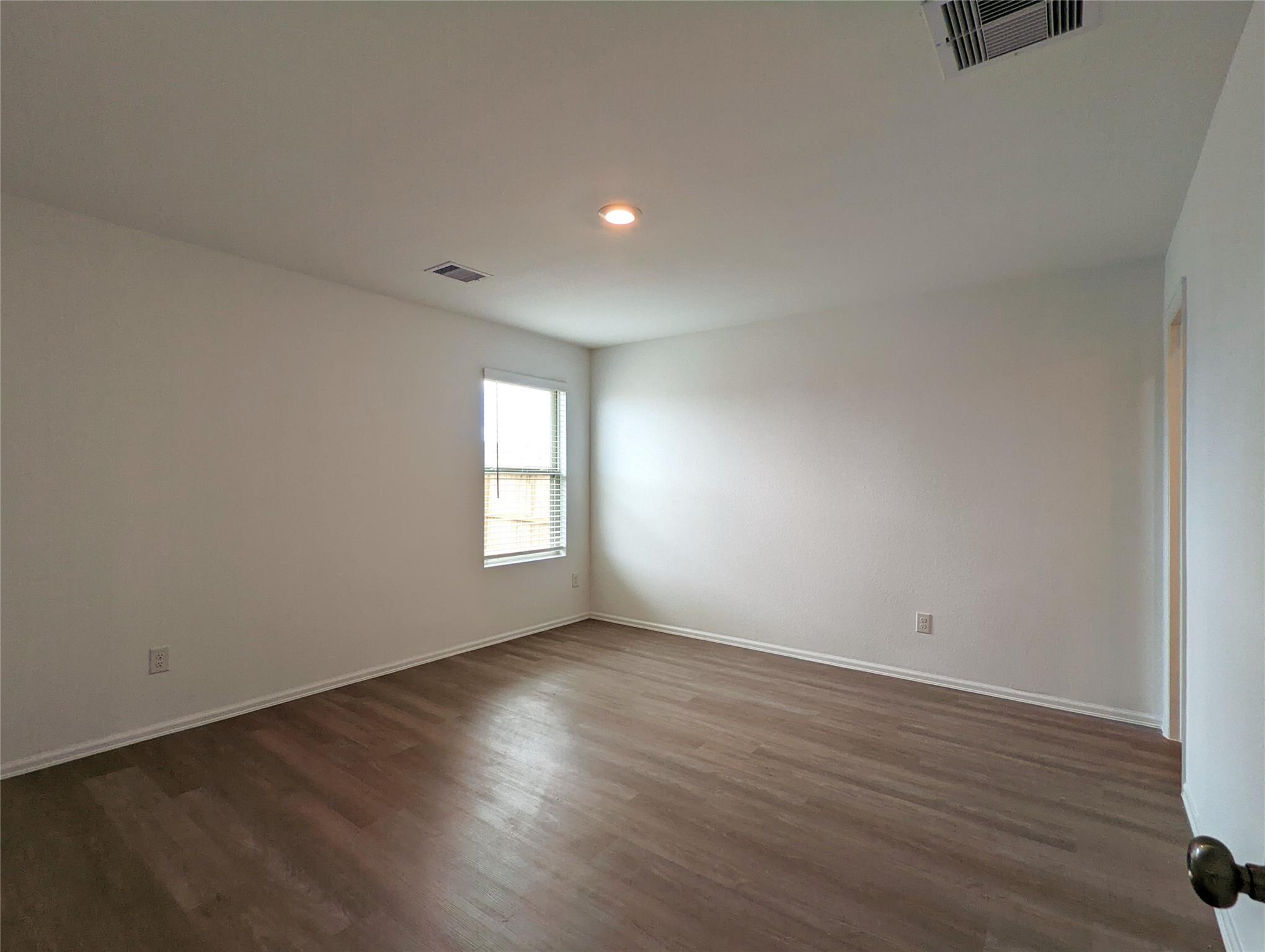 8810 Wooster Trails Drive Property Photo 8