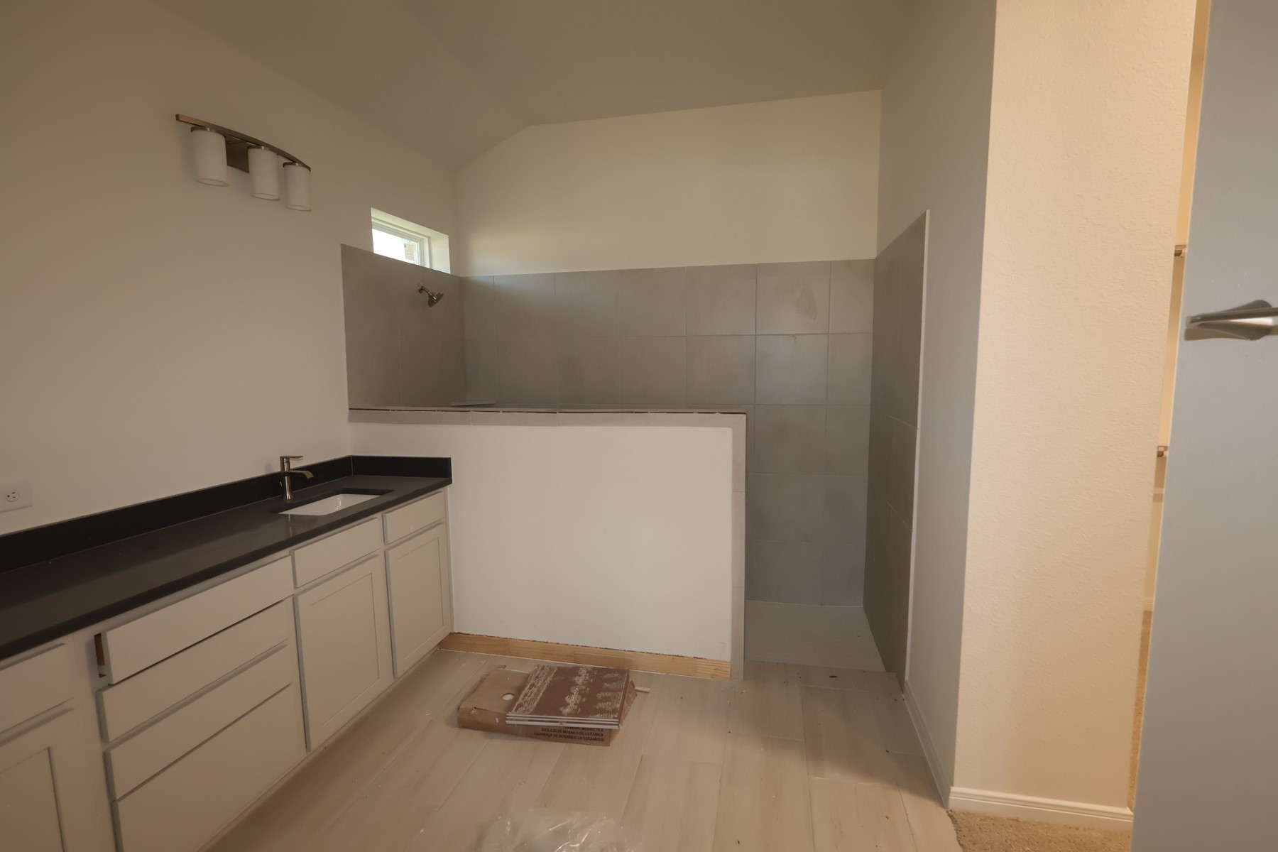 18914 Arroyo Mesa Drive Property Photo 15