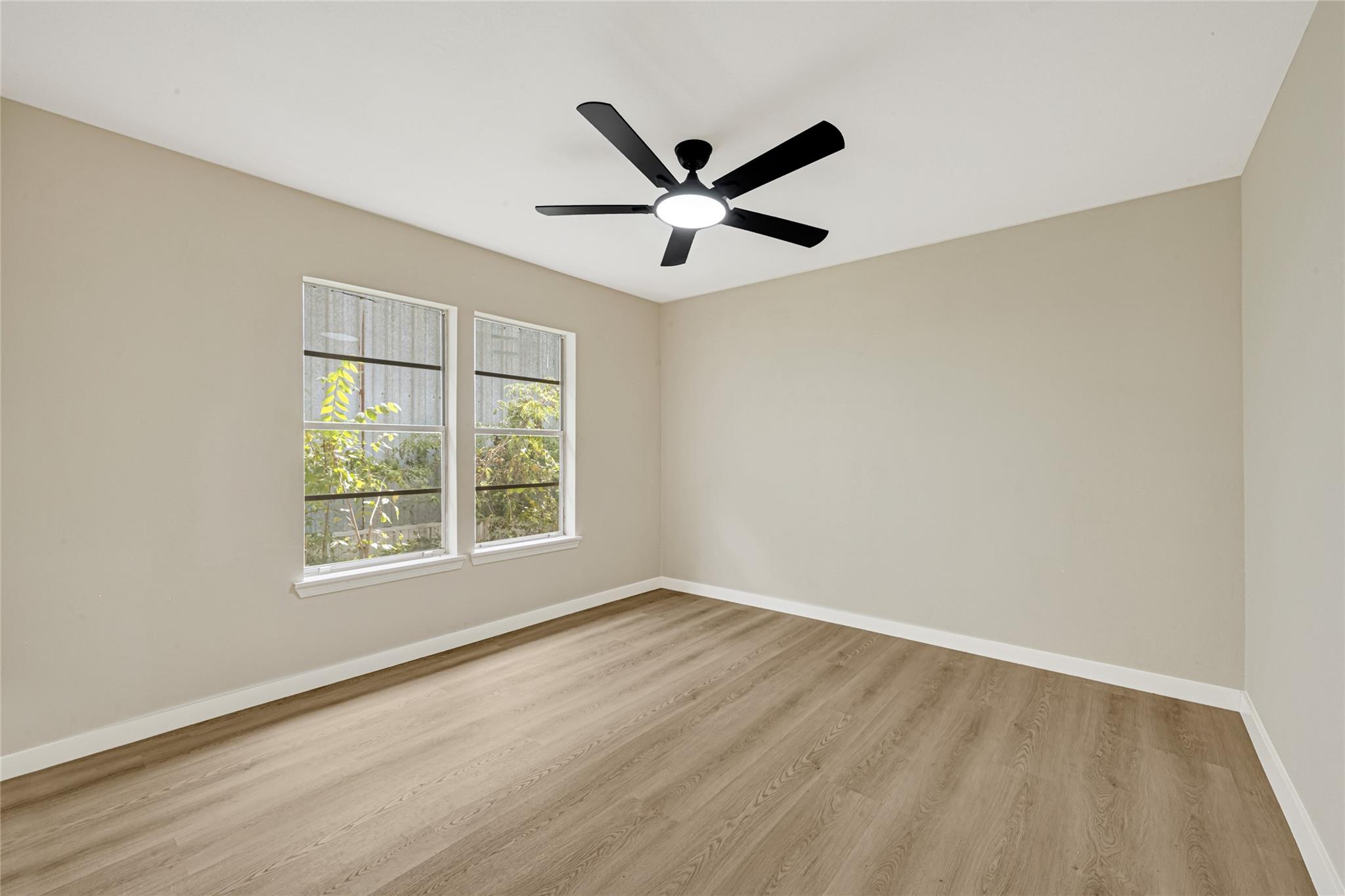 6820 Avenue L Property Photo 14