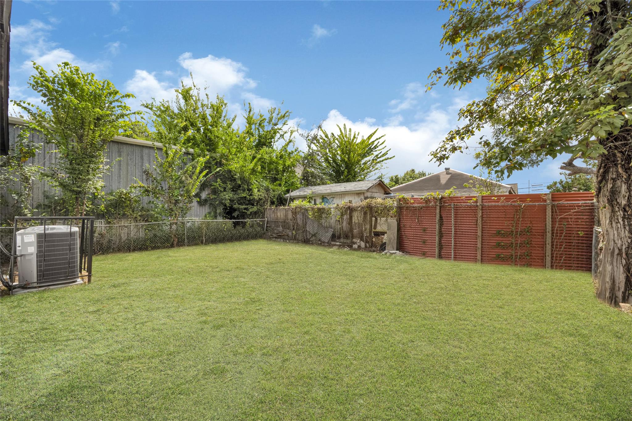 6820 Avenue L Property Photo 21