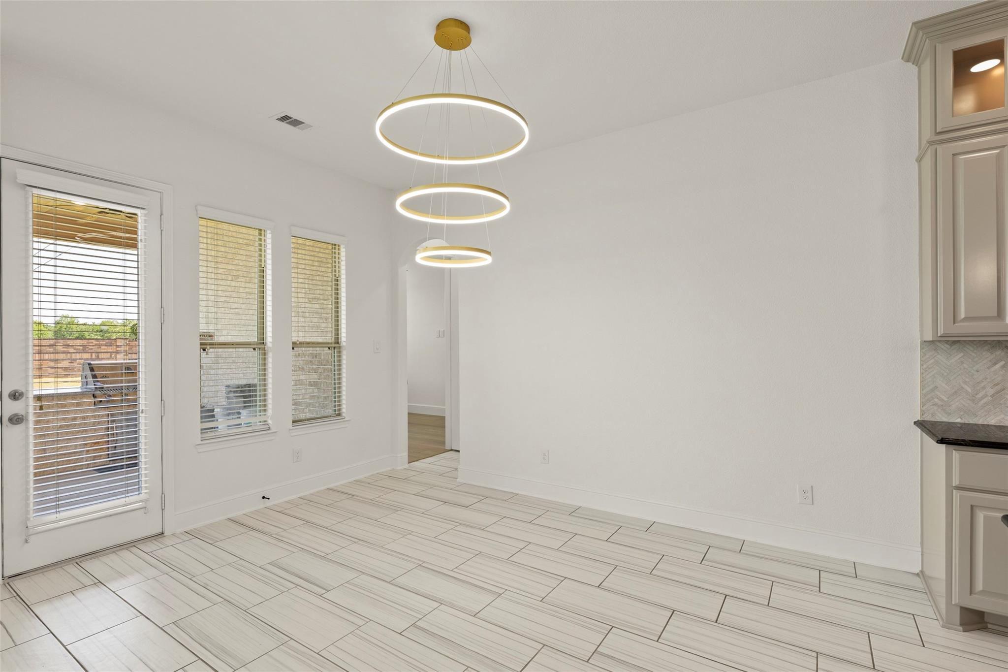 27114 Norfolk Brook Court Property Photo 9