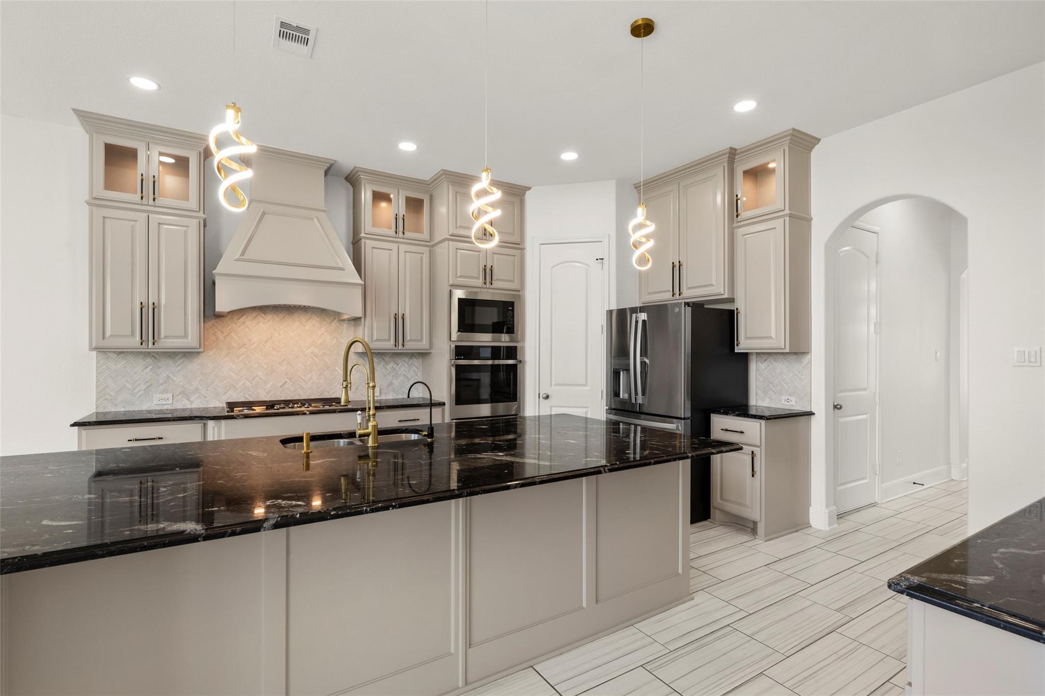 27114 Norfolk Brook Court Property Photo 11
