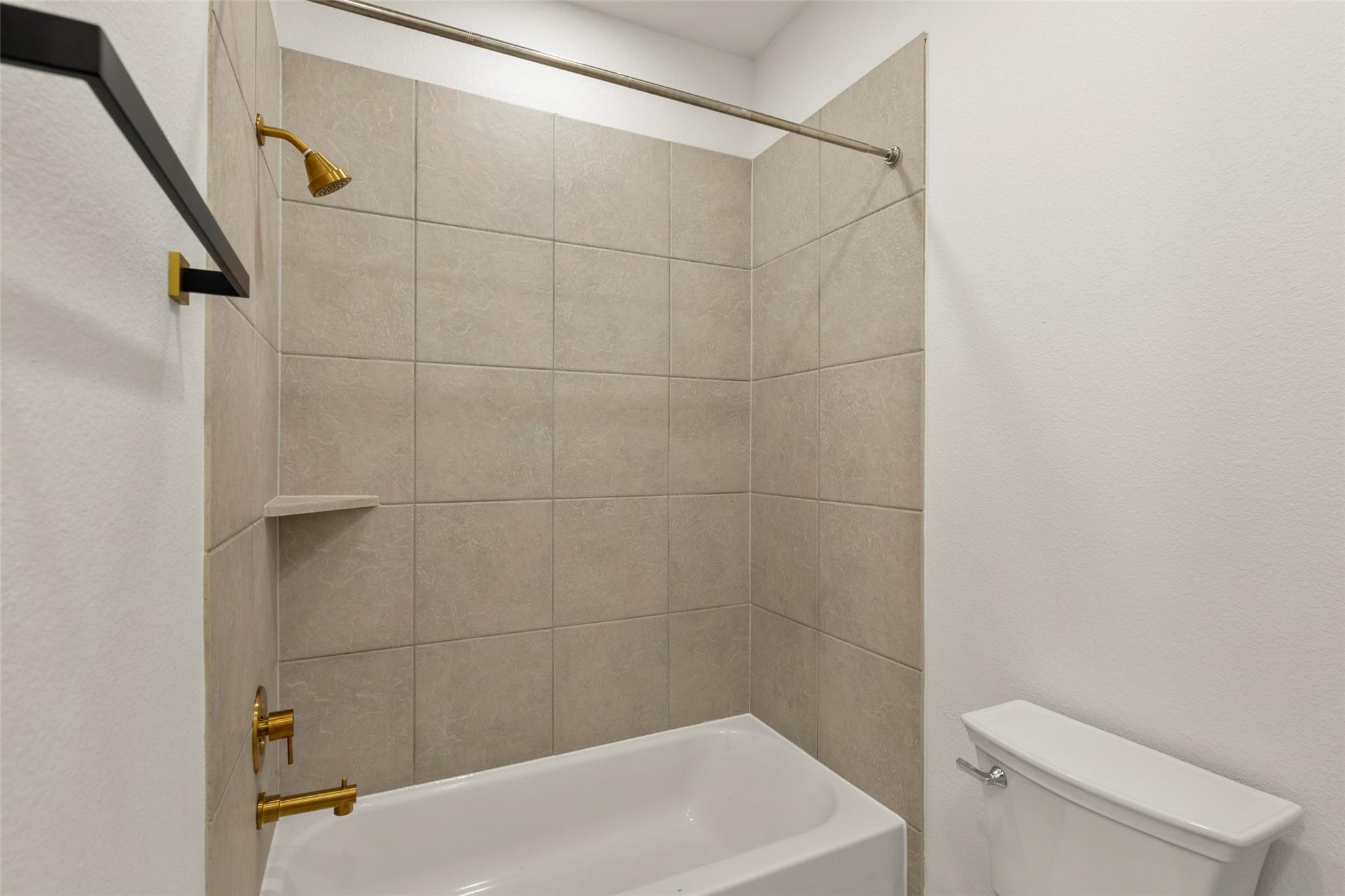 27114 Norfolk Brook Court Property Photo 36
