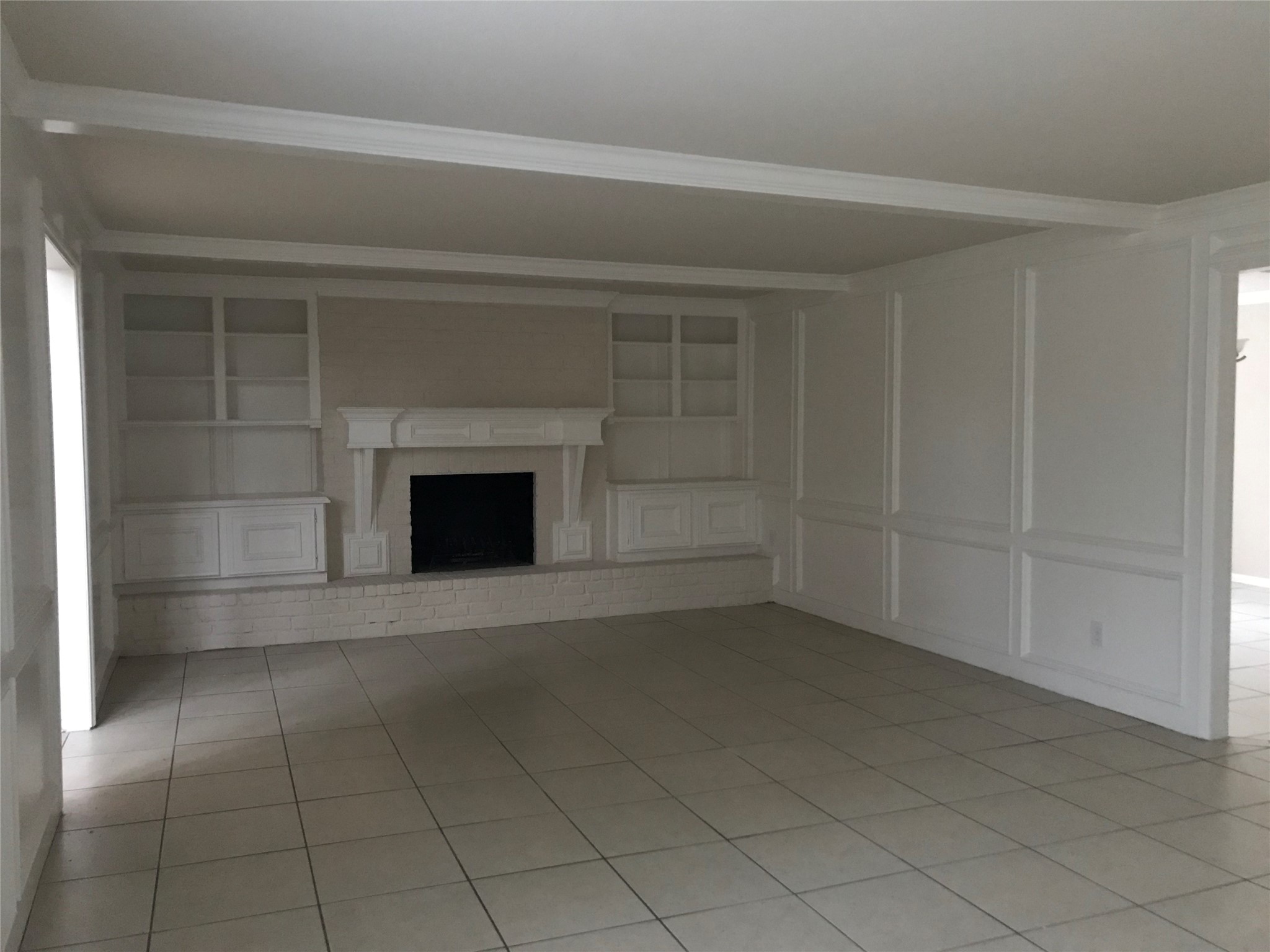 16218 Champion Drive Property Photo 3