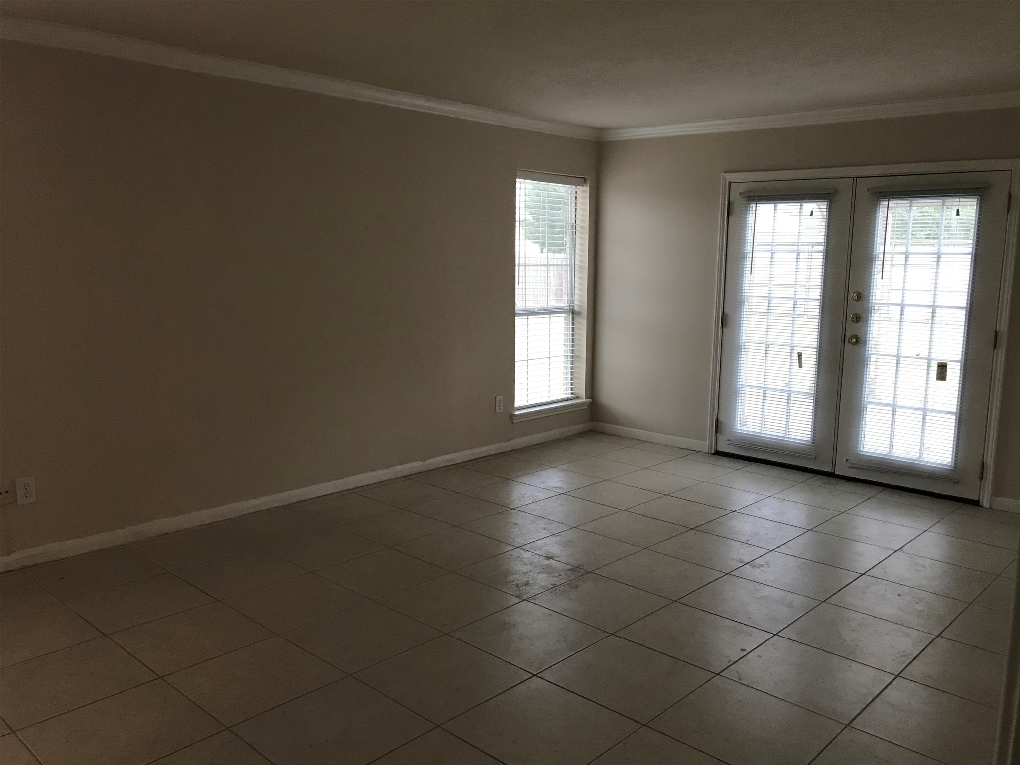 16218 Champion Drive Property Photo 7