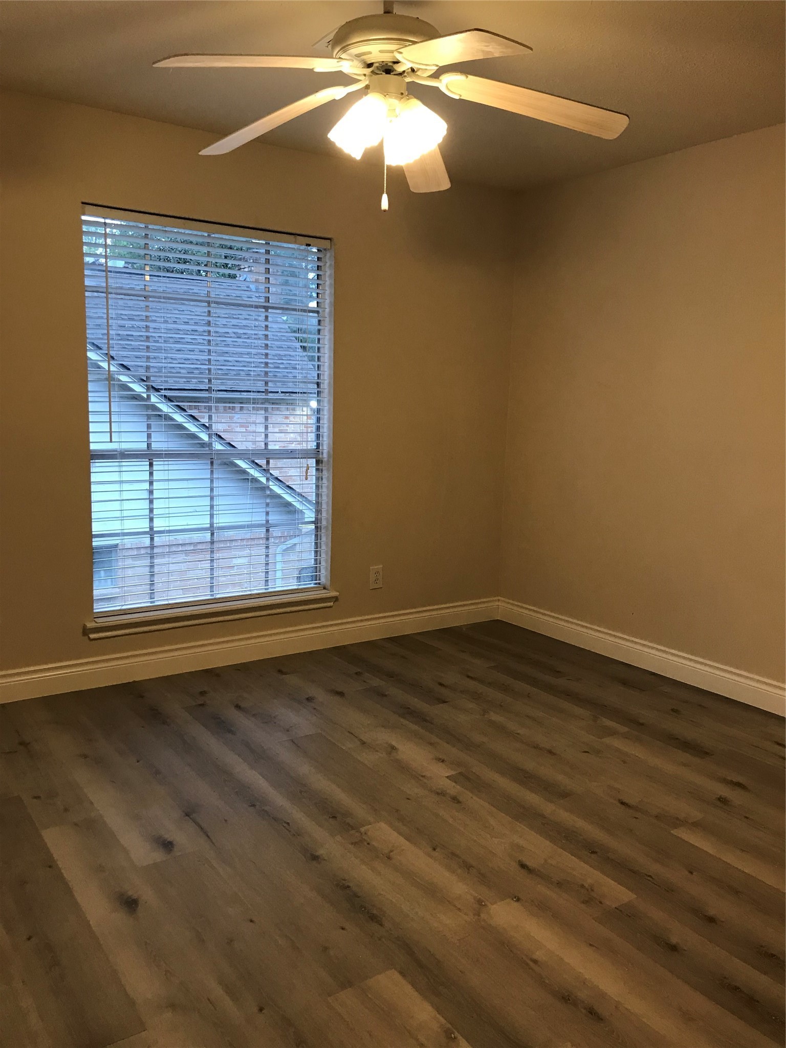 16218 Champion Drive Property Photo 11