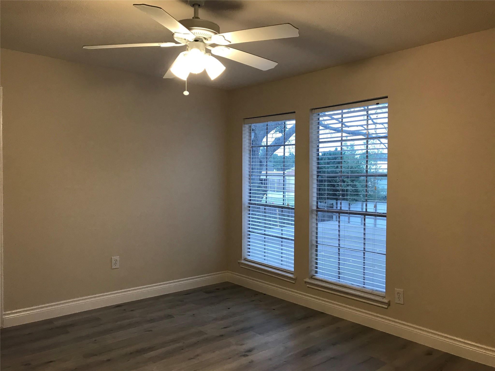 16218 Champion Drive Property Photo 12