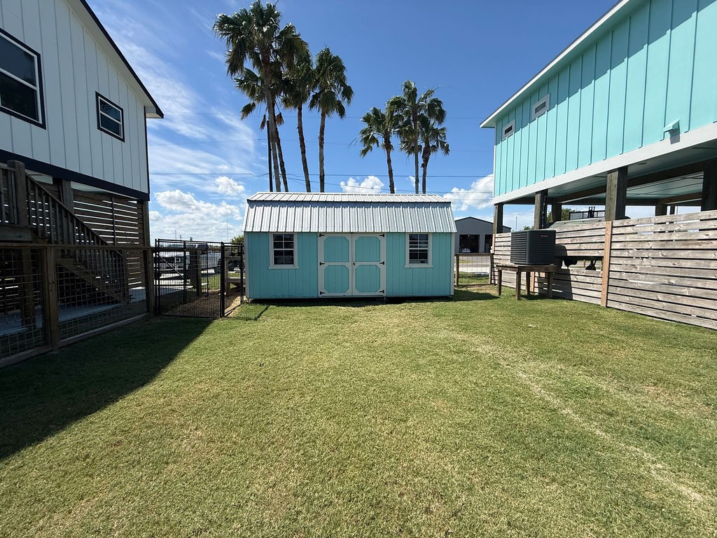 2106 S Young Street Property Photo 13