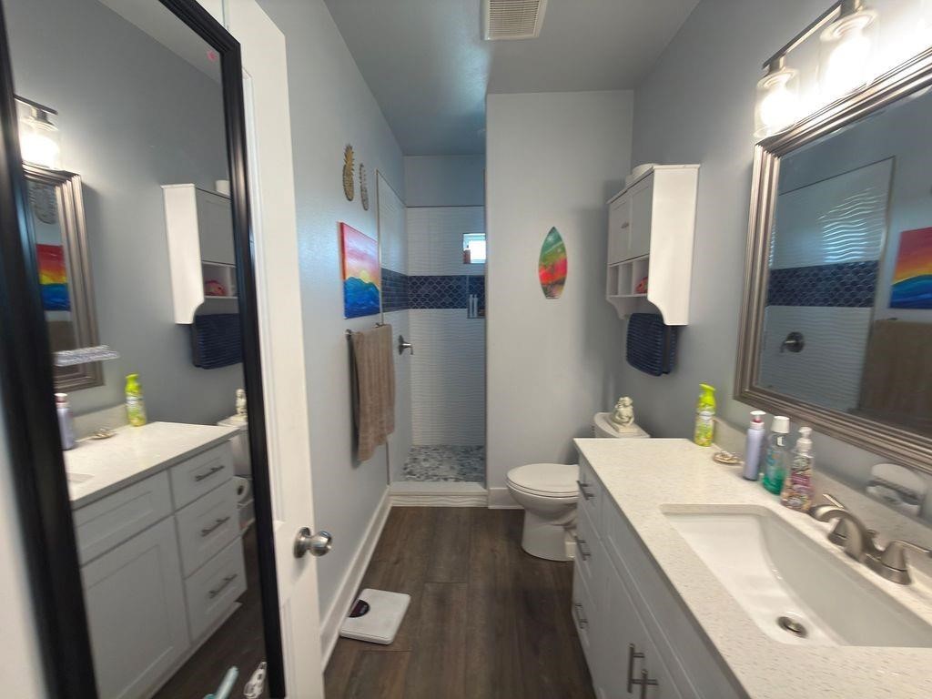 2106 S Young Street Property Photo 37