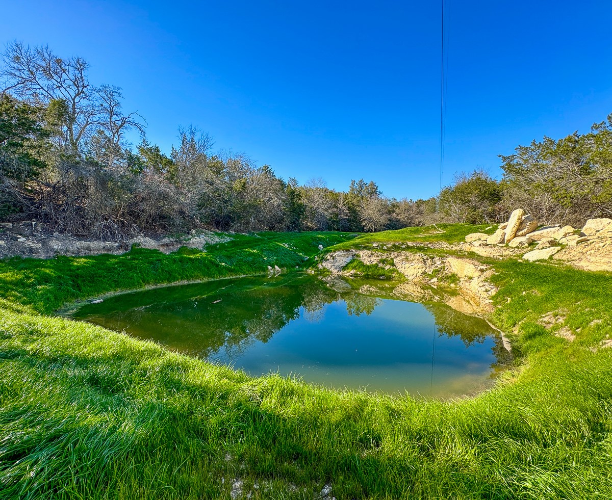 3600 Mount Sharp Road Property Photo 3