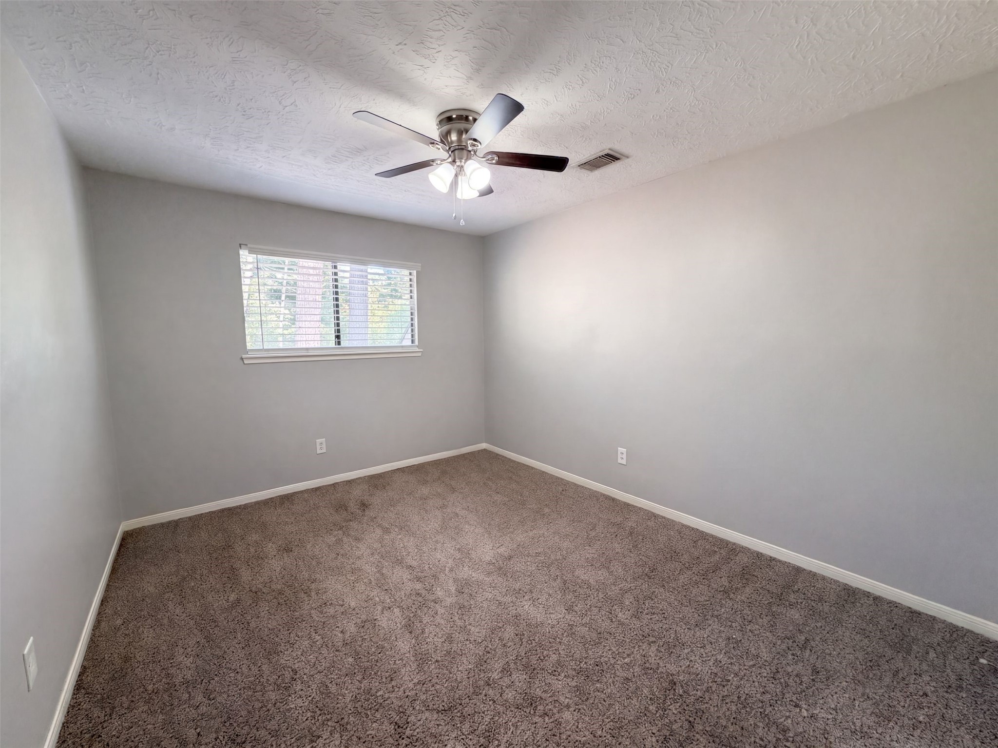 17810 Asphodel Lane Property Photo 4