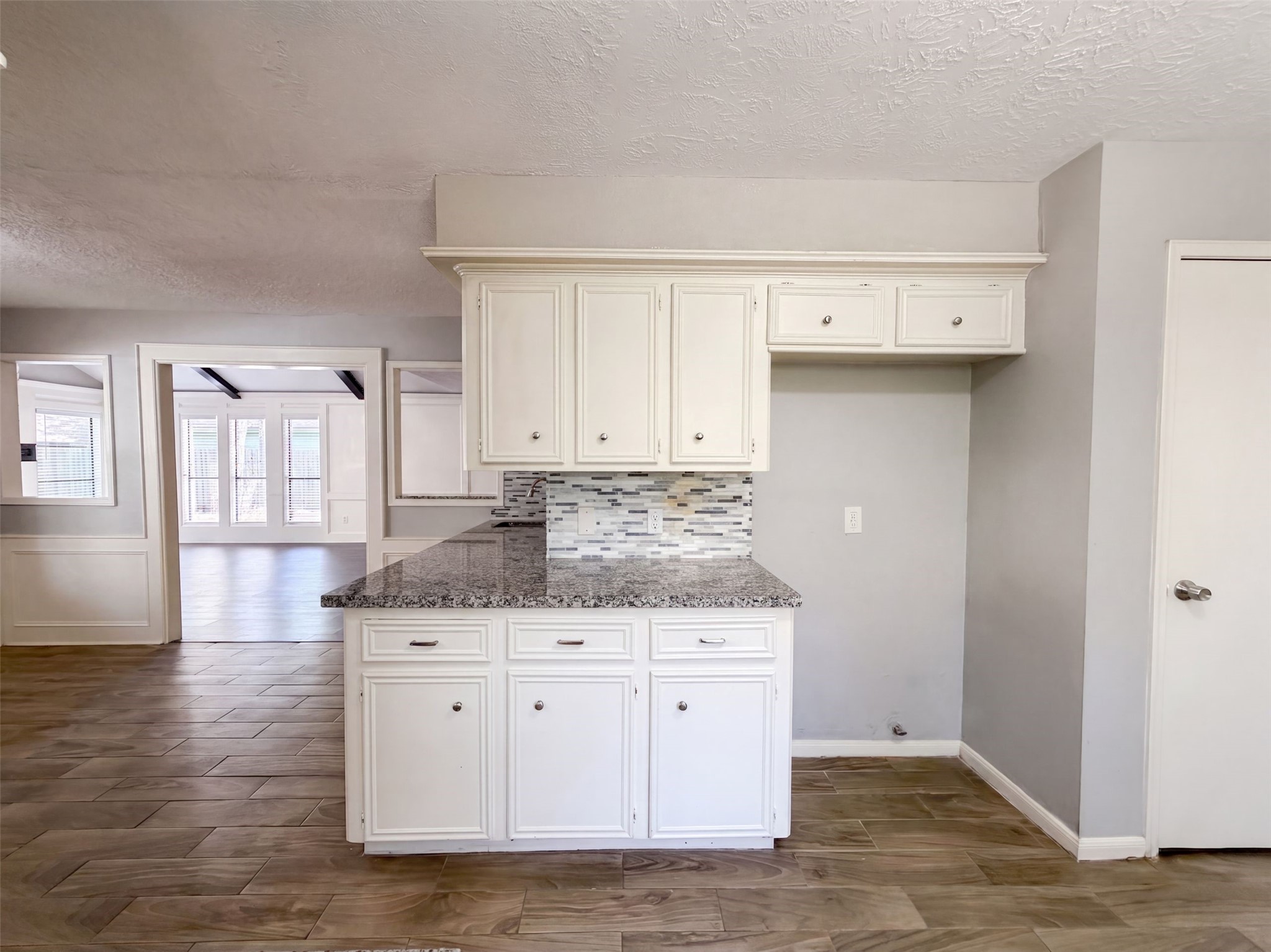 17810 Asphodel Lane Property Photo 11