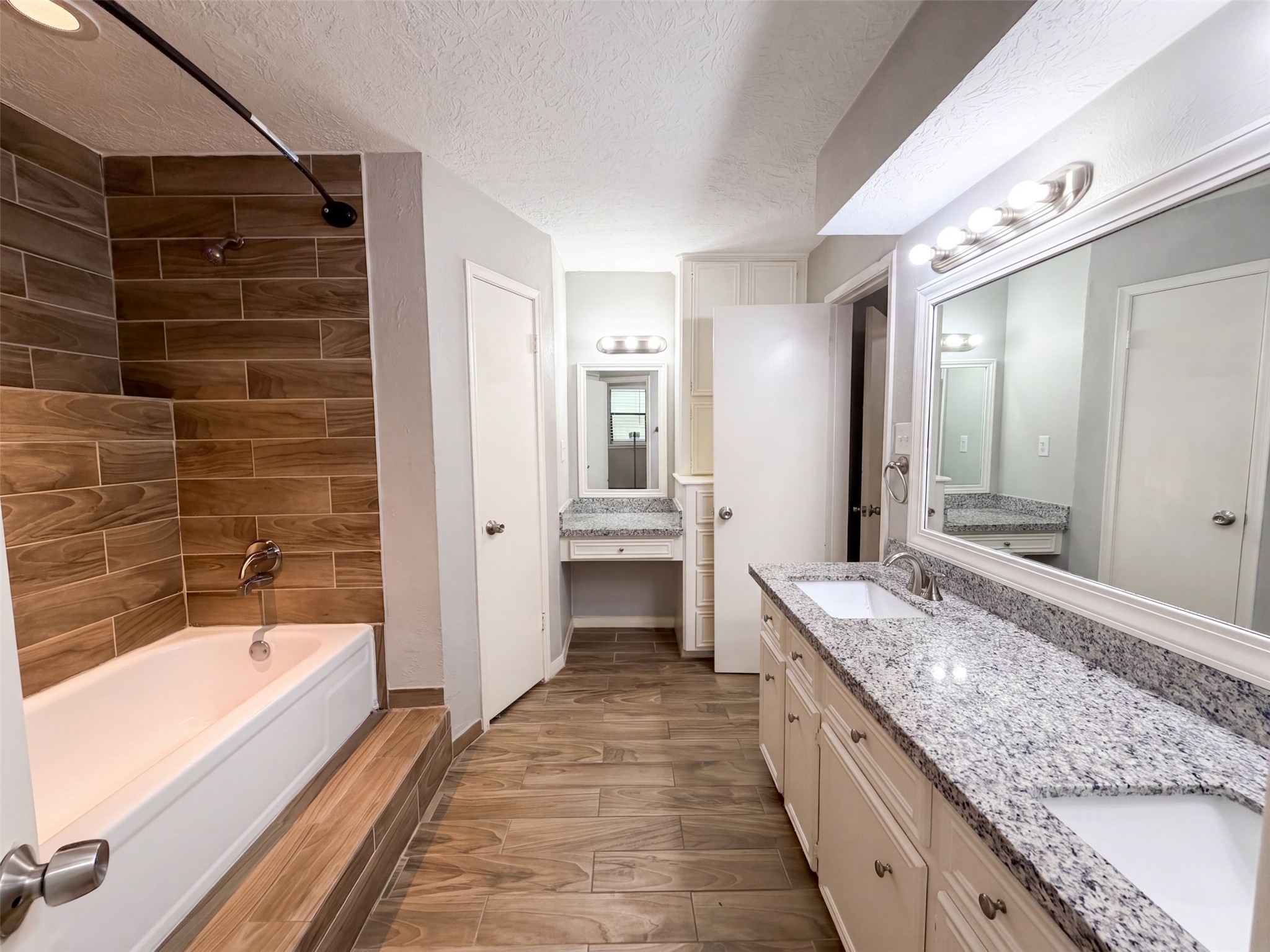 17810 Asphodel Lane Property Photo 18