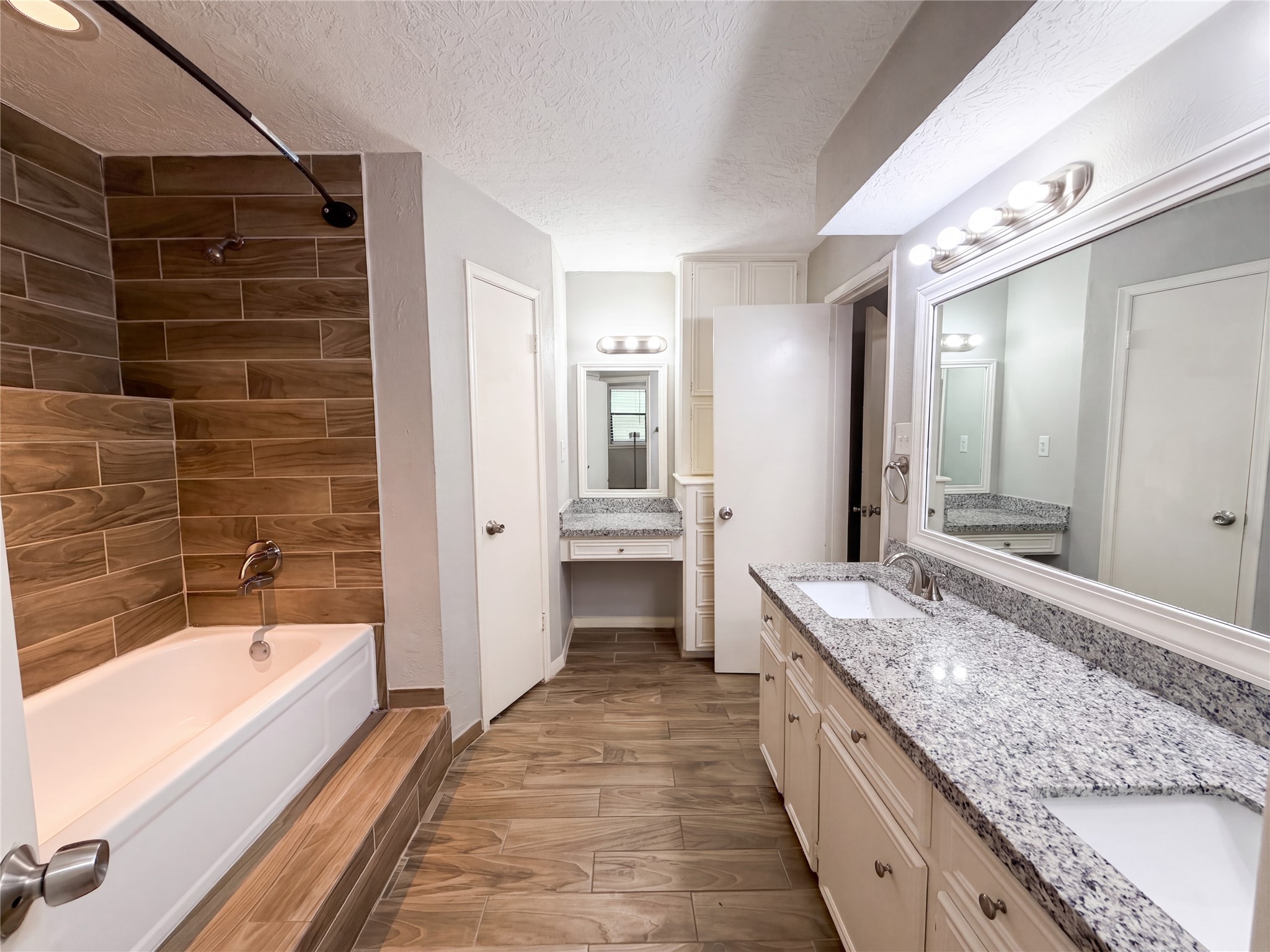 17810 Asphodel Lane Property Photo 18