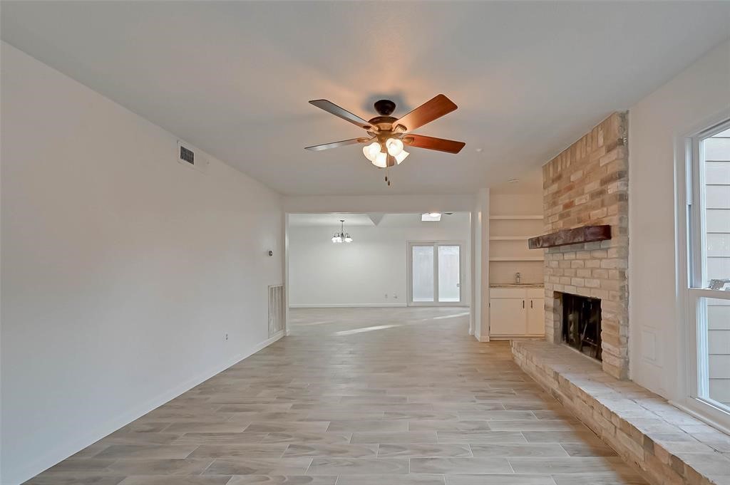 12111 Poulson Drive Property Photo 9