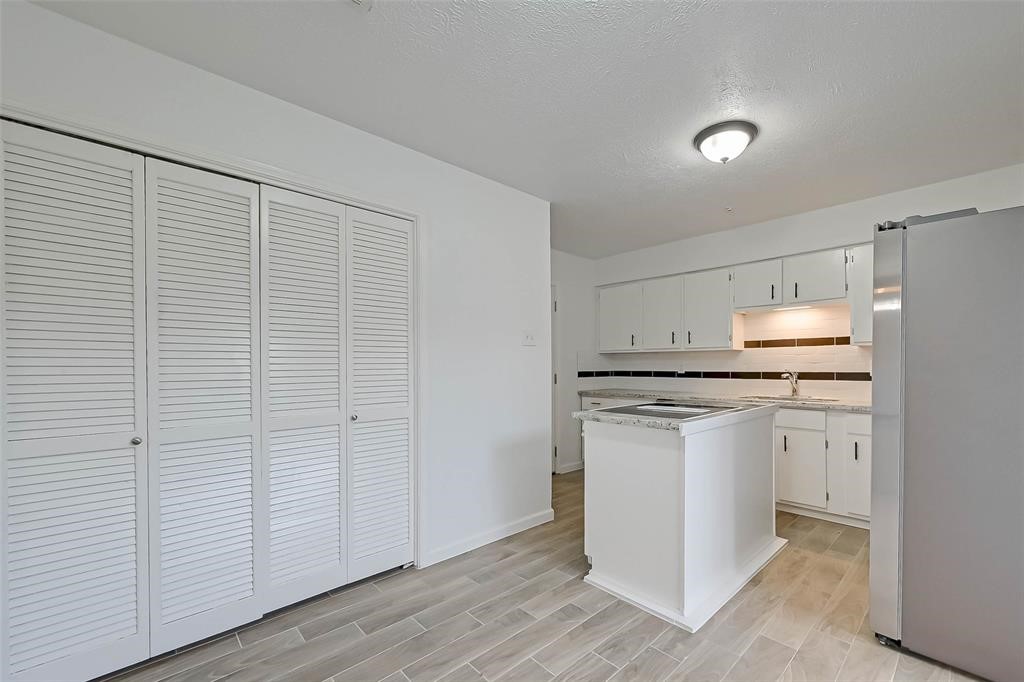 12111 Poulson Drive Property Photo 17