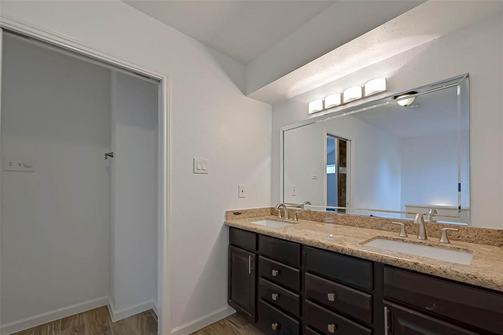 12111 Poulson Drive Property Photo 29