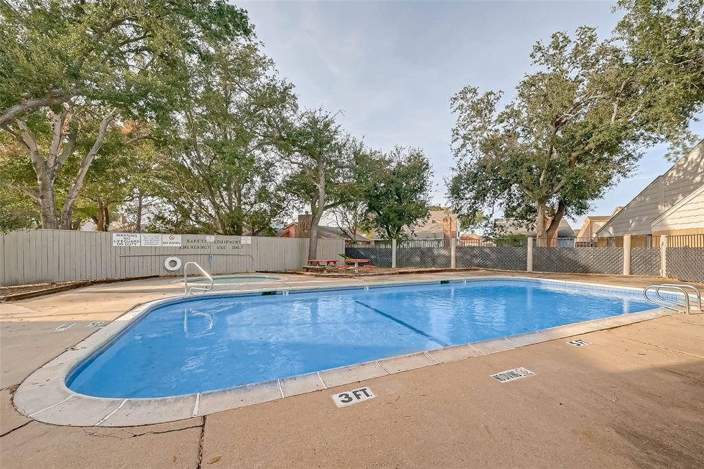 12111 Poulson Drive Property Photo 35