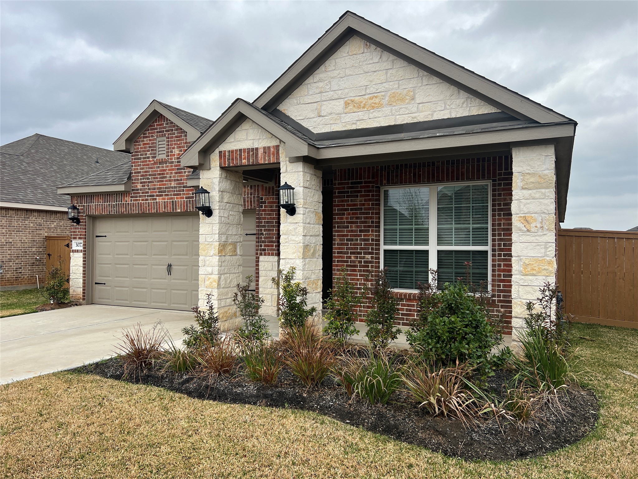 3077 Sunmoon Lane Property Photo 1
