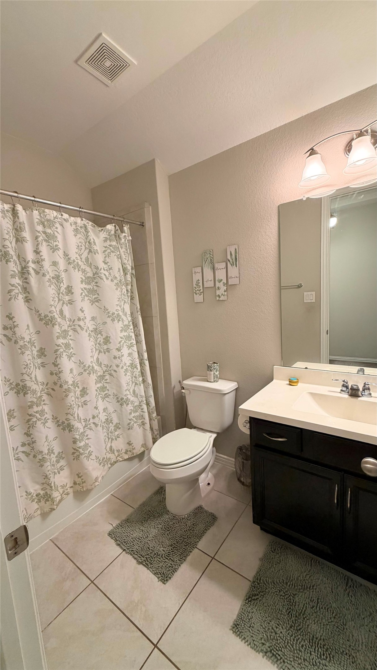25112 Slow Pines Drive Property Photo 9